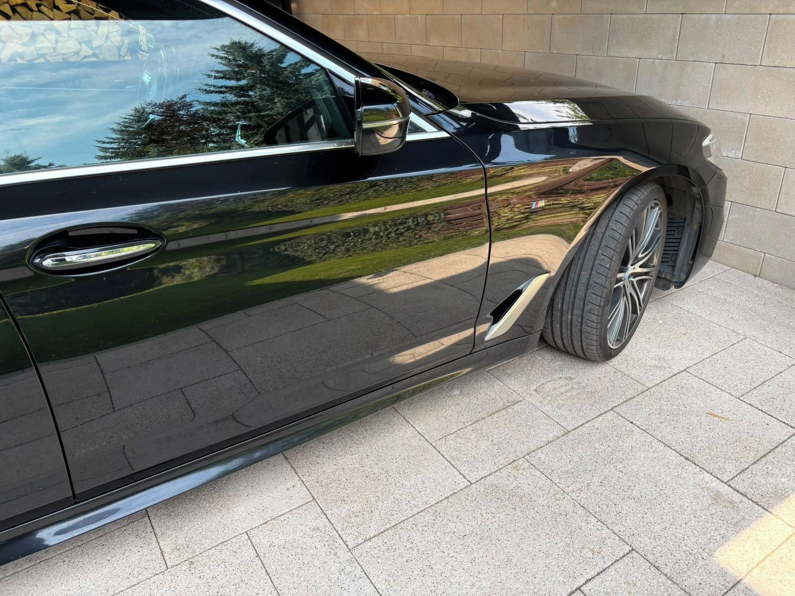 BMW Řada 5, 540i xDrive Mpaket - fotka 6