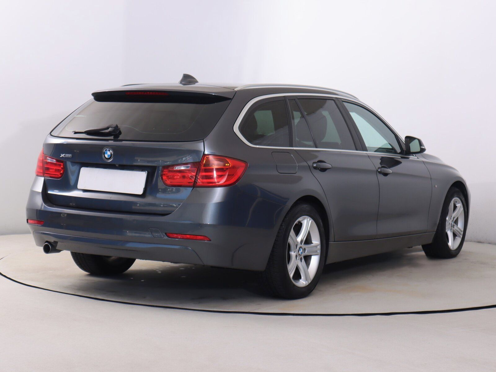 BMW Řada 3, 320 d xDrive, 4X4, Automat - fotka 5