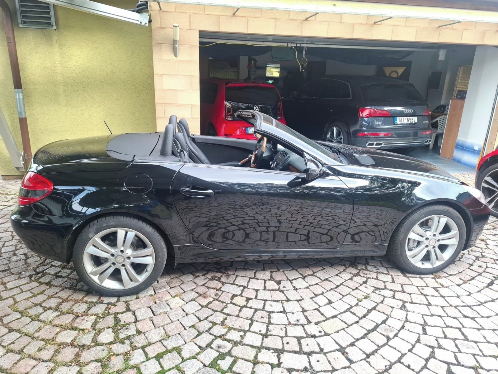 Mercedes-Benz SLK, 3,5i 224kw manual 1.majitel - fotka 4