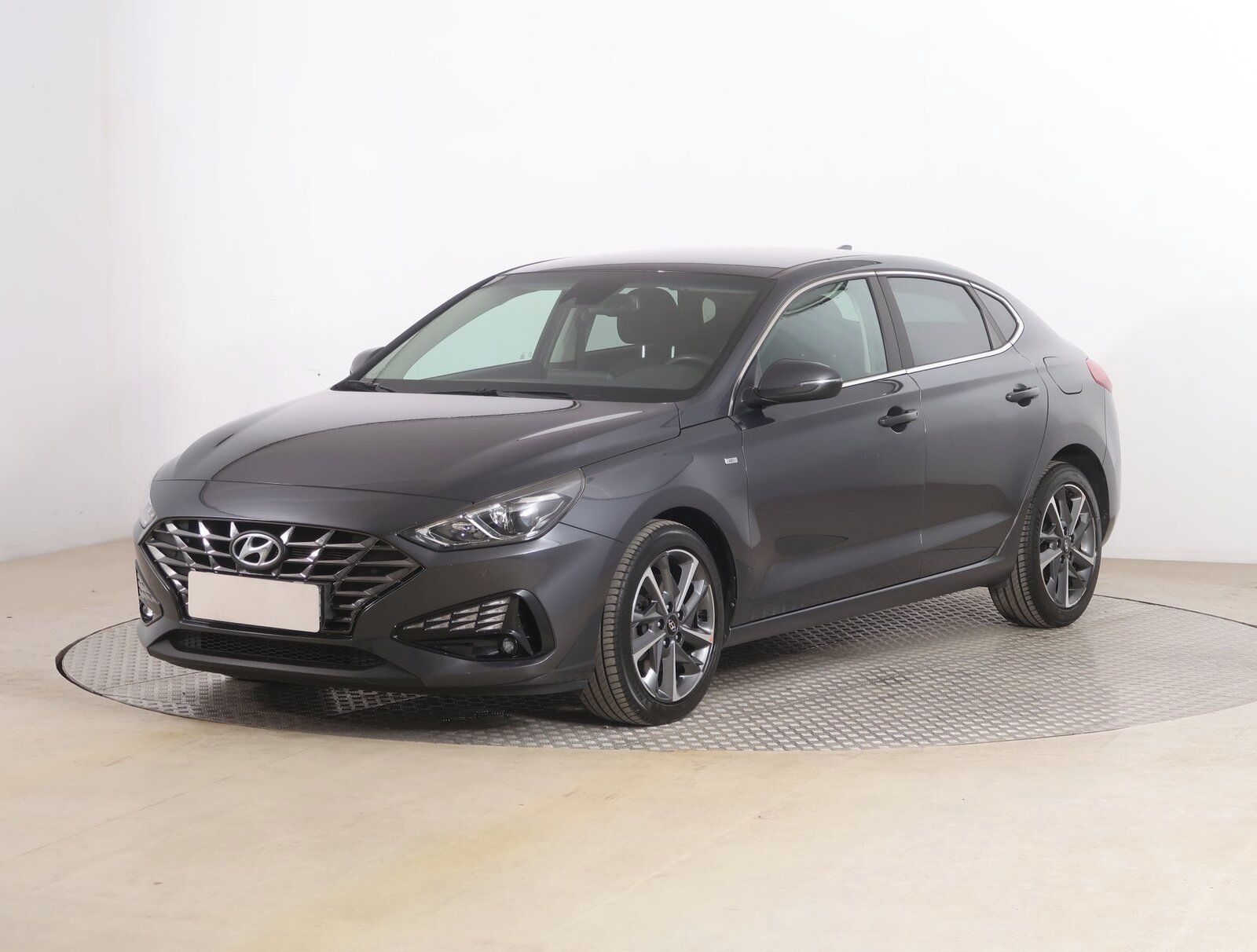Hyundai i30, 1.5 T-GDI MHEV, Family - fotka 2