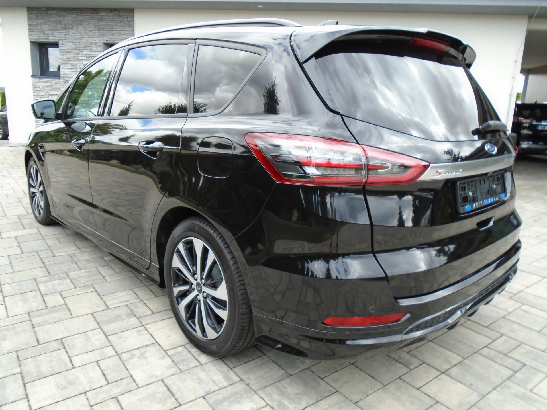 Ford S-MAX, 2.5 Duratec FHEV ST-Line 140kW - fotka 3