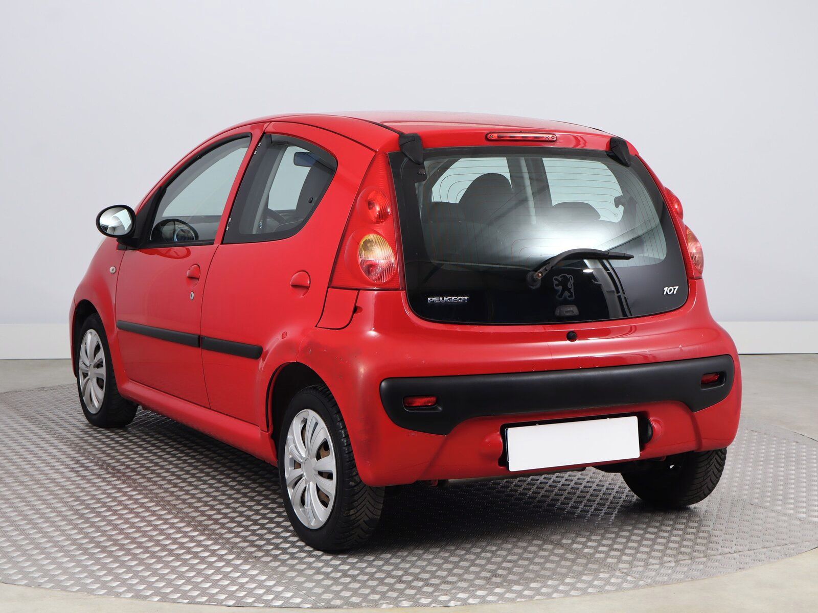 Peugeot 107, 1.0, zamluveno - fotka 4