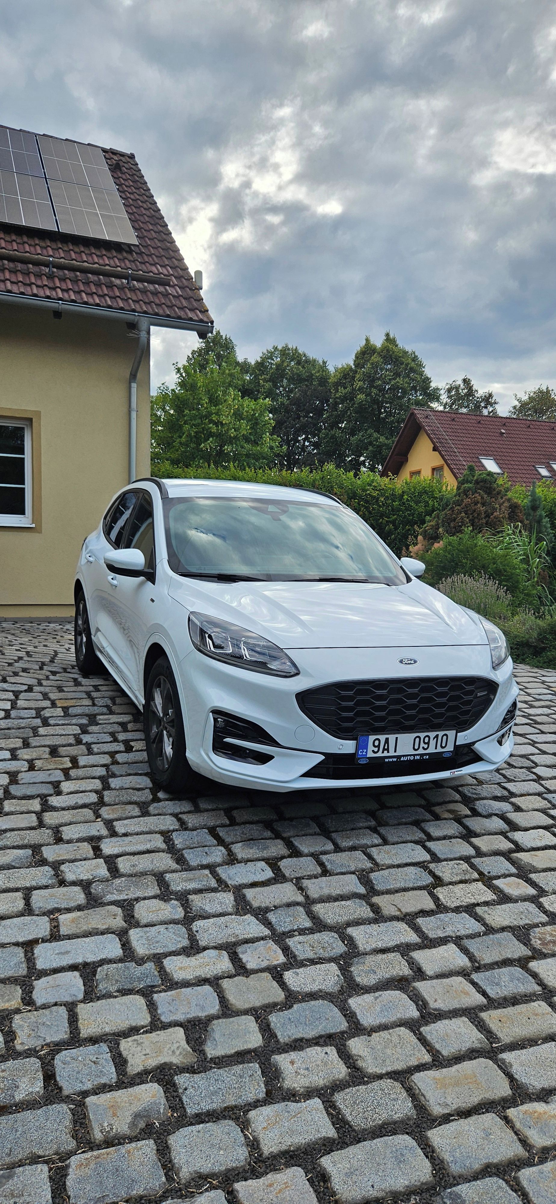 Ford Kuga, ČR, ST line, tažné, hybrid - fotka 3