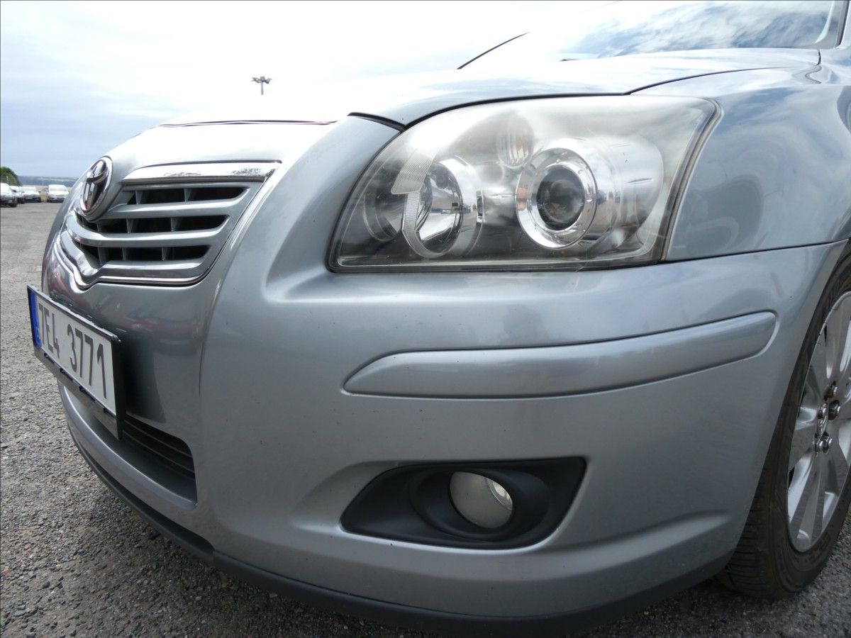 Toyota Avensis, 1,8 16V 95kW závěs,digi.klima - fotka 4