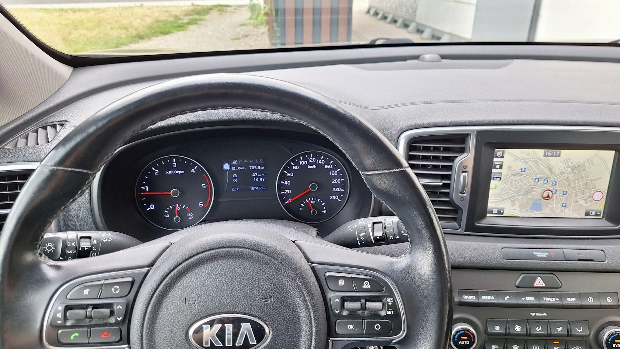 Kia Sportage, Kia Sportage, 1,7 CRDi 85kW CZ - fotka 5