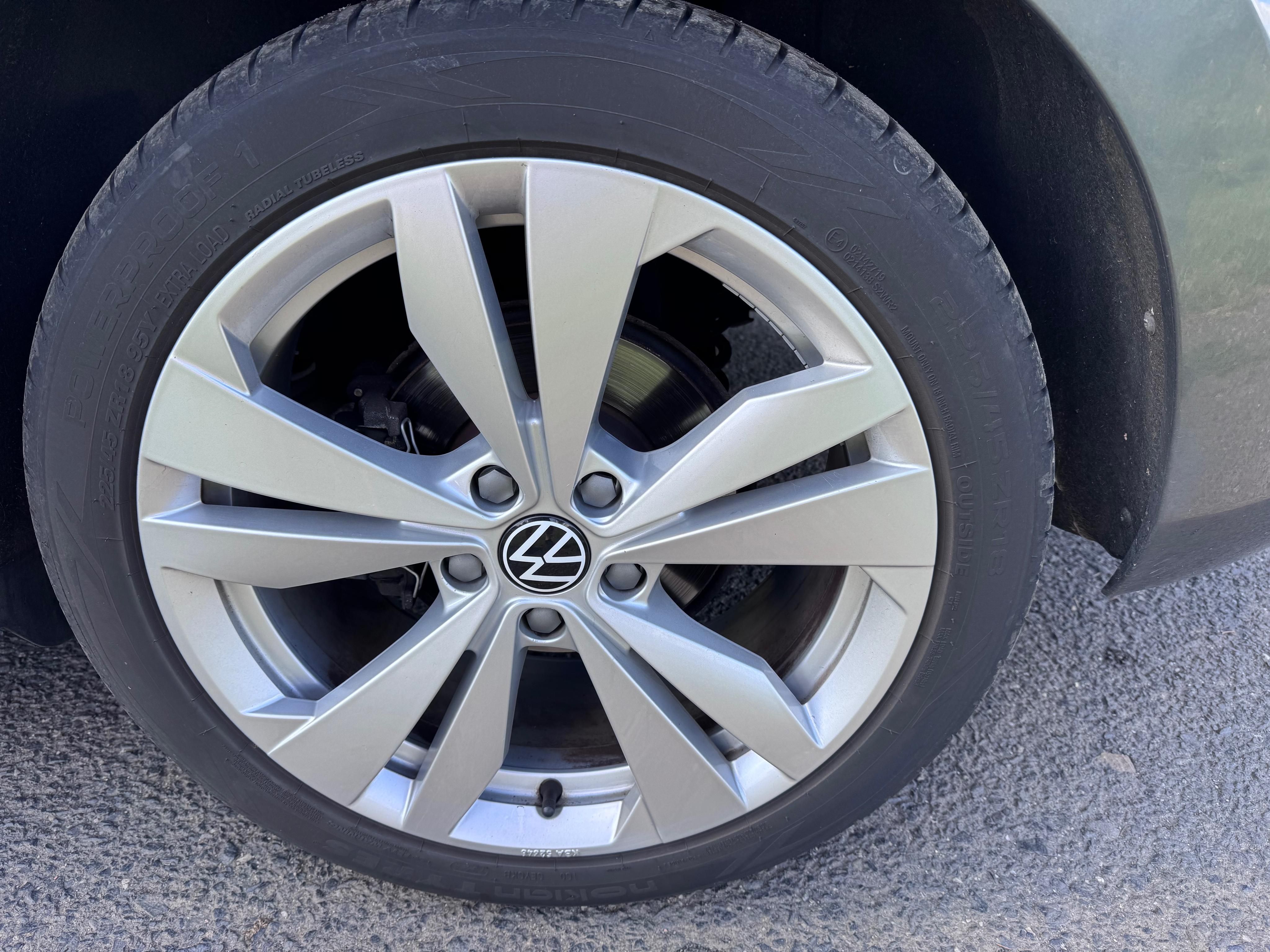 Volkswagen Touran, 1 - fotka 4