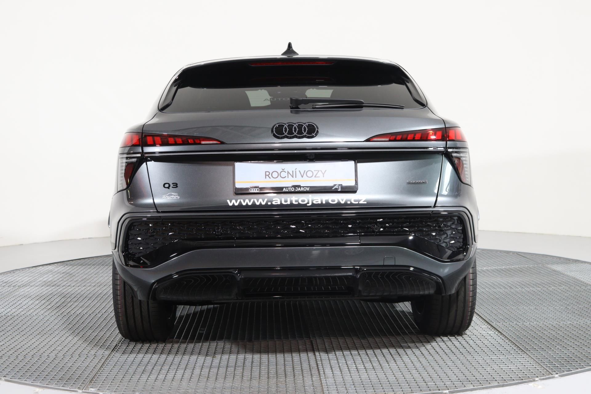 Audi Q3, Spb TFSI quattro Stronic - fotka 6