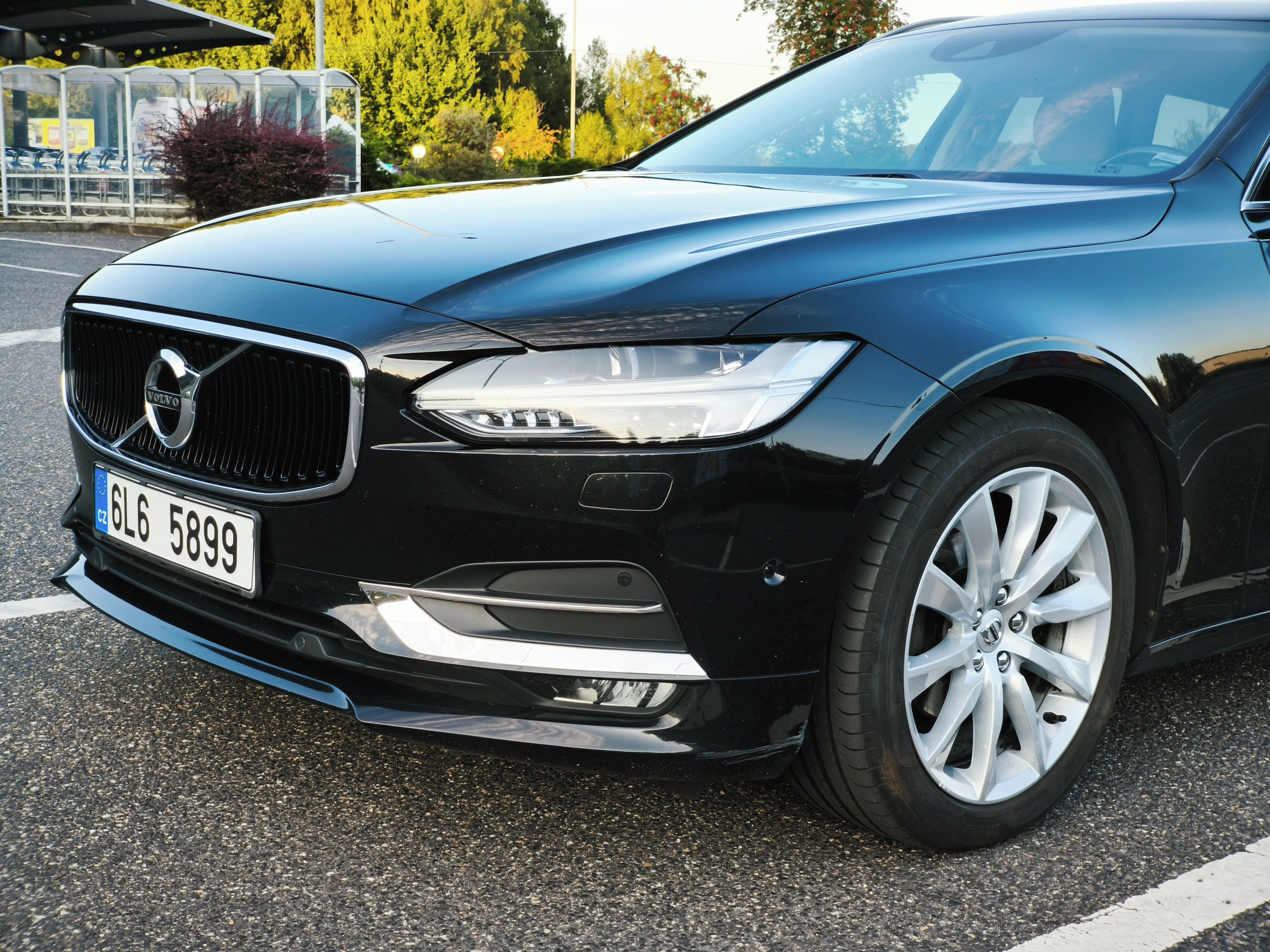 Volvo V90, VOLVO V90 D4 Momentum PRO - fotka 5