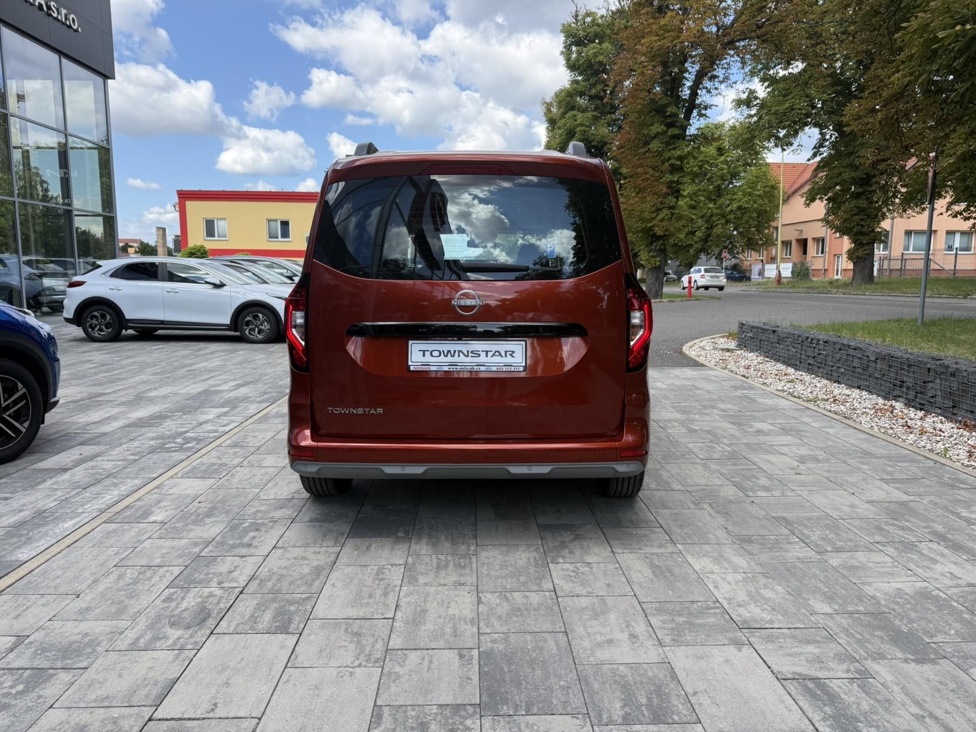 Nissan Townstar, L1 1.3 DIG-T Tekna-Terracota - fotka 6