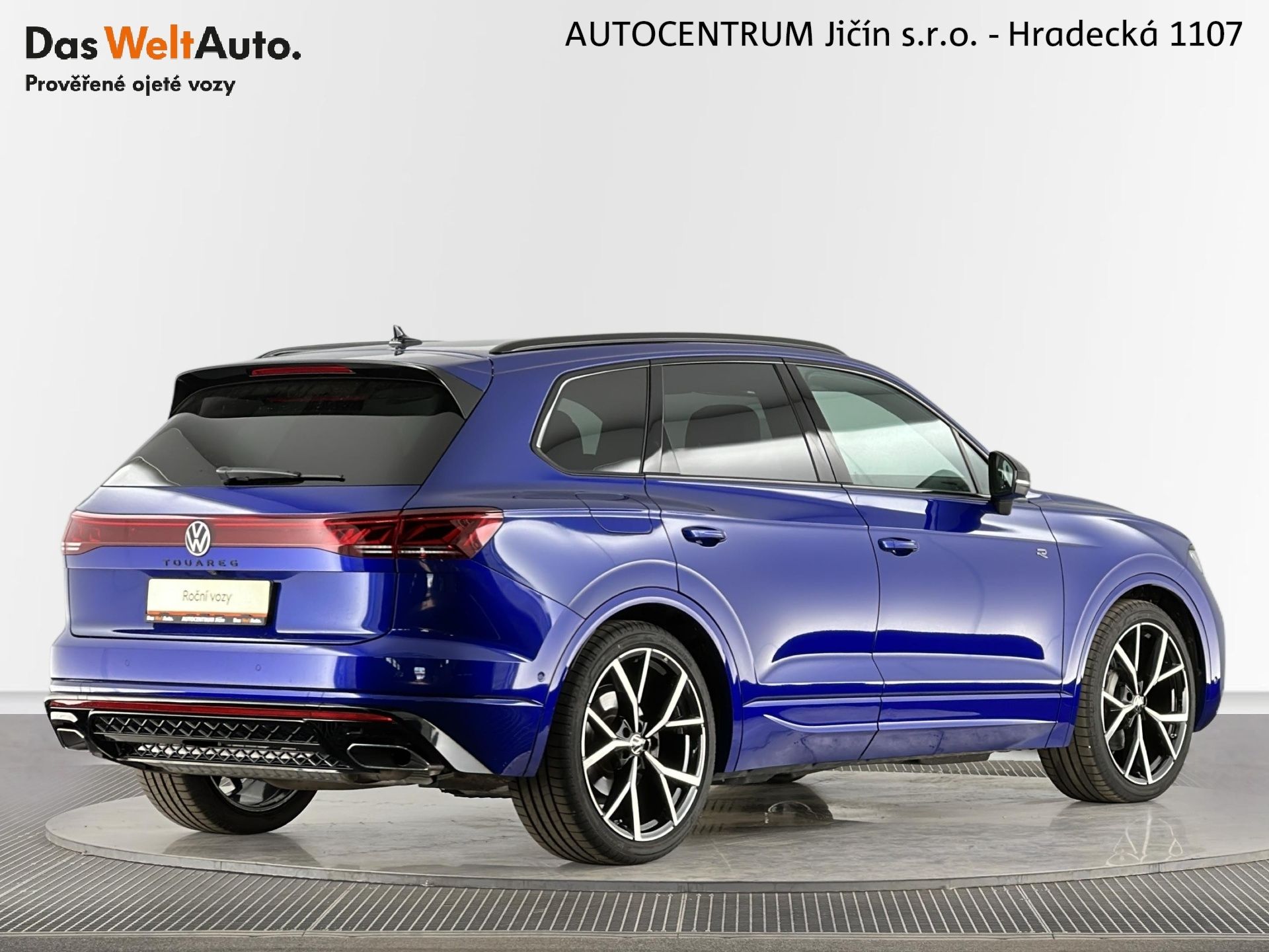 Volkswagen Touareg, R-Line Black Style 3.0 TDI 210 - fotka 2