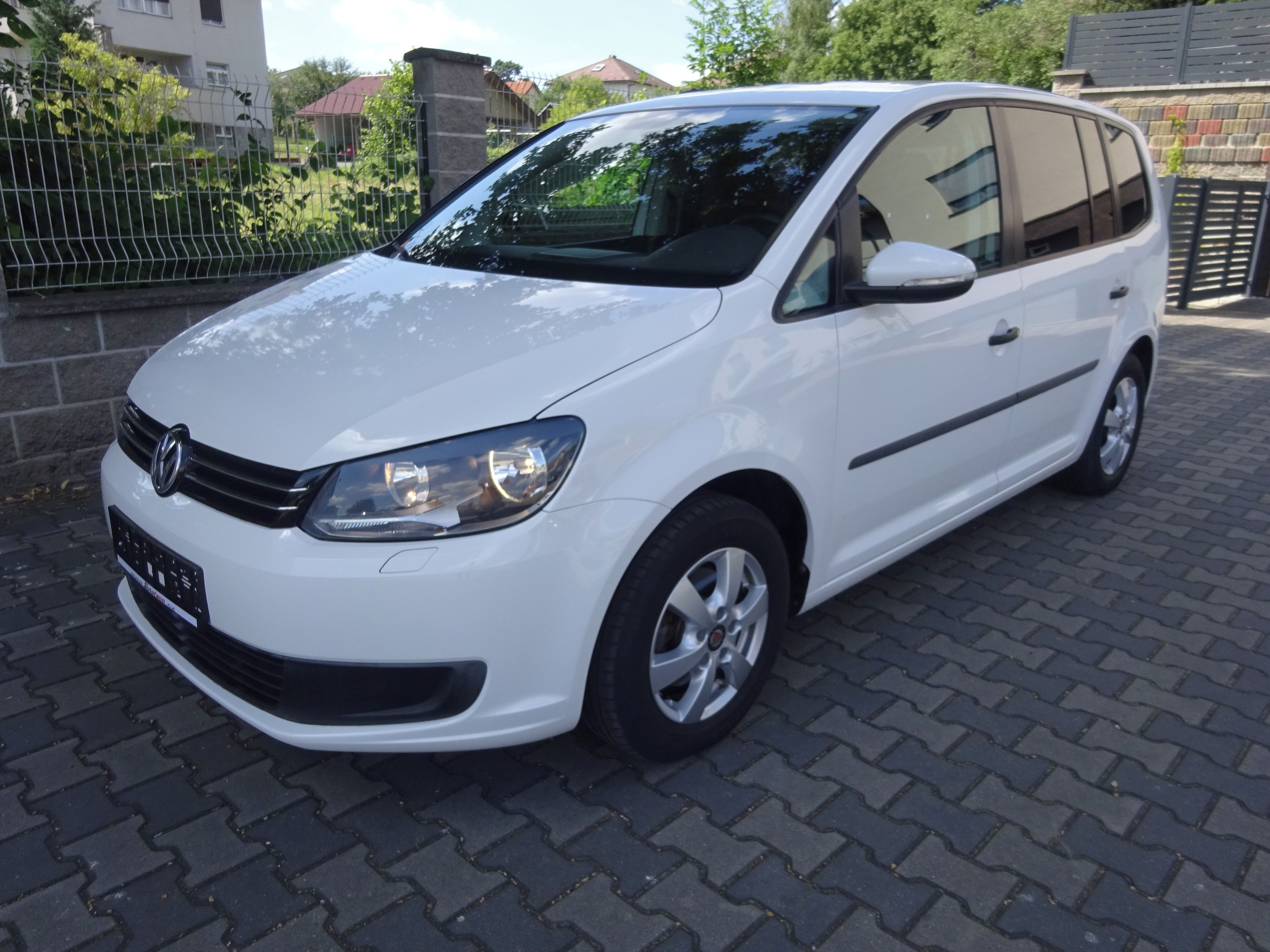 Volkswagen Touran, 1.4TSi 103kW. Servisní kniha. - fotka 3