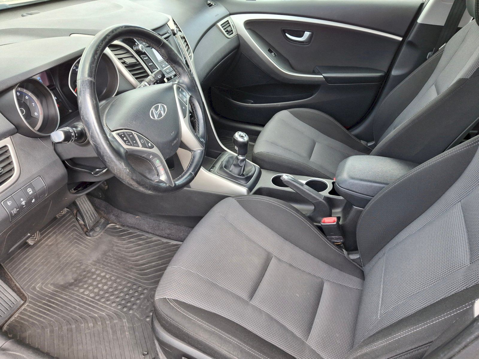 Hyundai i30, Kombi - fotka 6