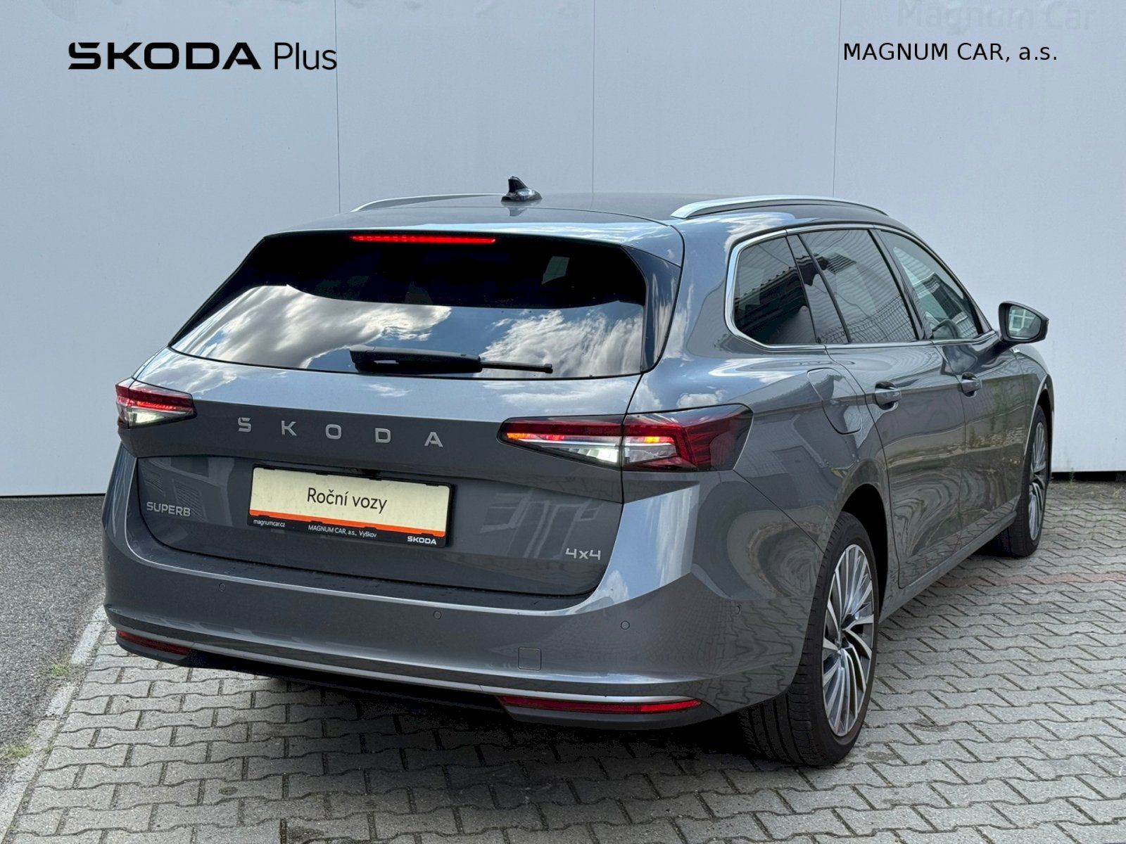 Škoda Superb, COMBI L&K  2.0TDI/142 kW - fotka 2