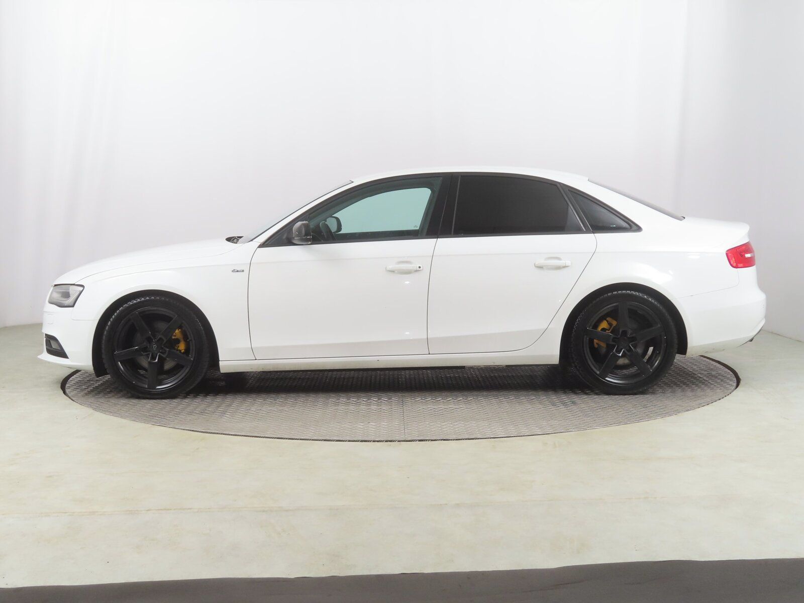 Audi A4, 2.0 TDI, Automat - fotka 3