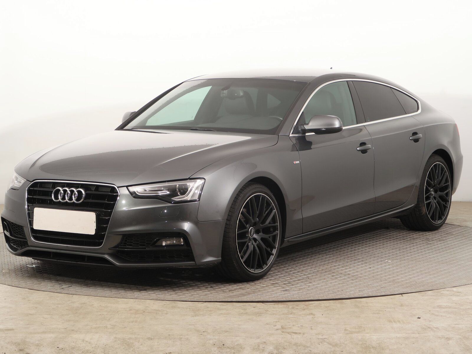 Audi A5, 2.0 TDI, S-Line, Kůže, Navi - fotka 2