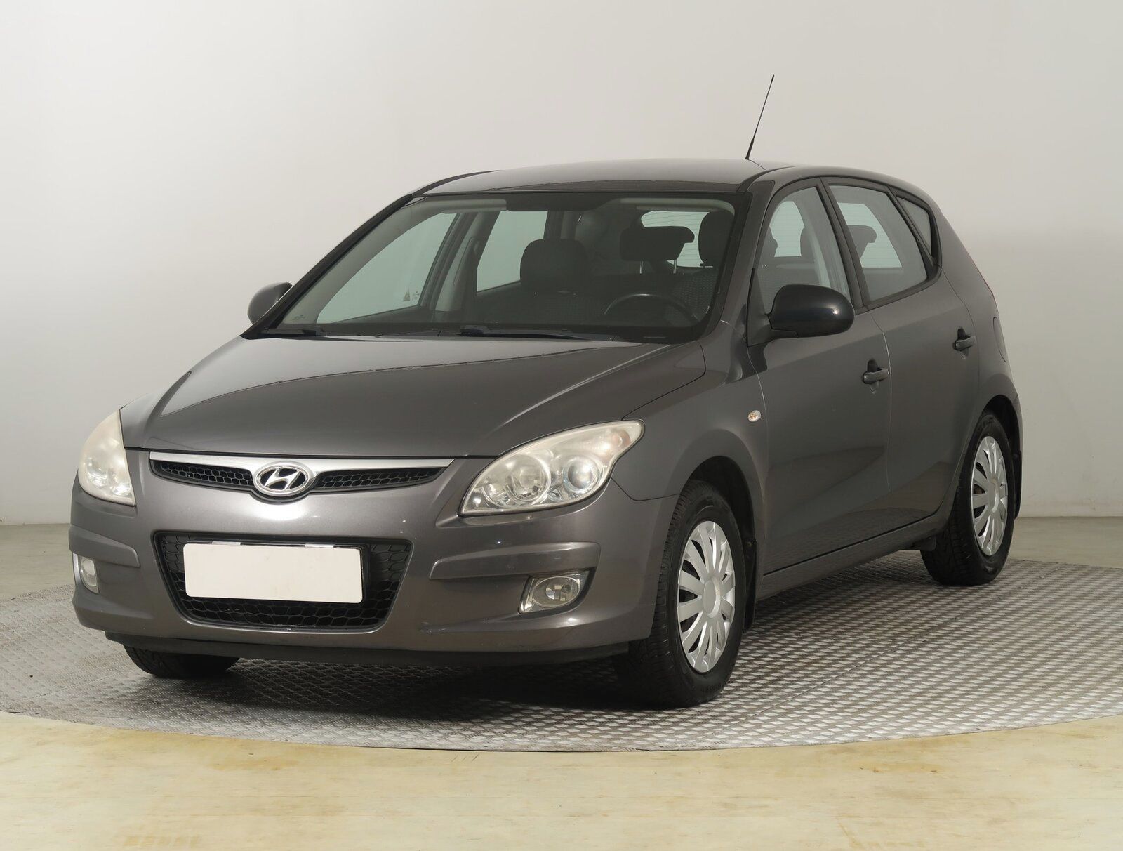 Hyundai i30, 1.4 CVVT, po STK, Klima - fotka 2