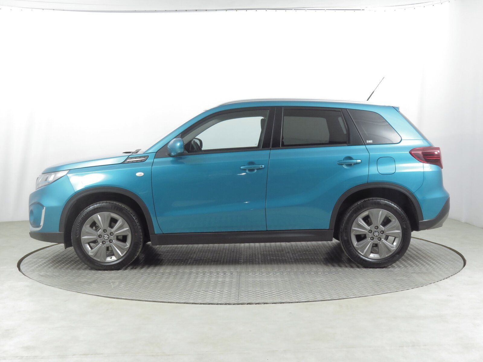 Suzuki Vitara, 1.4 BoosterJet, GL + - fotka 3