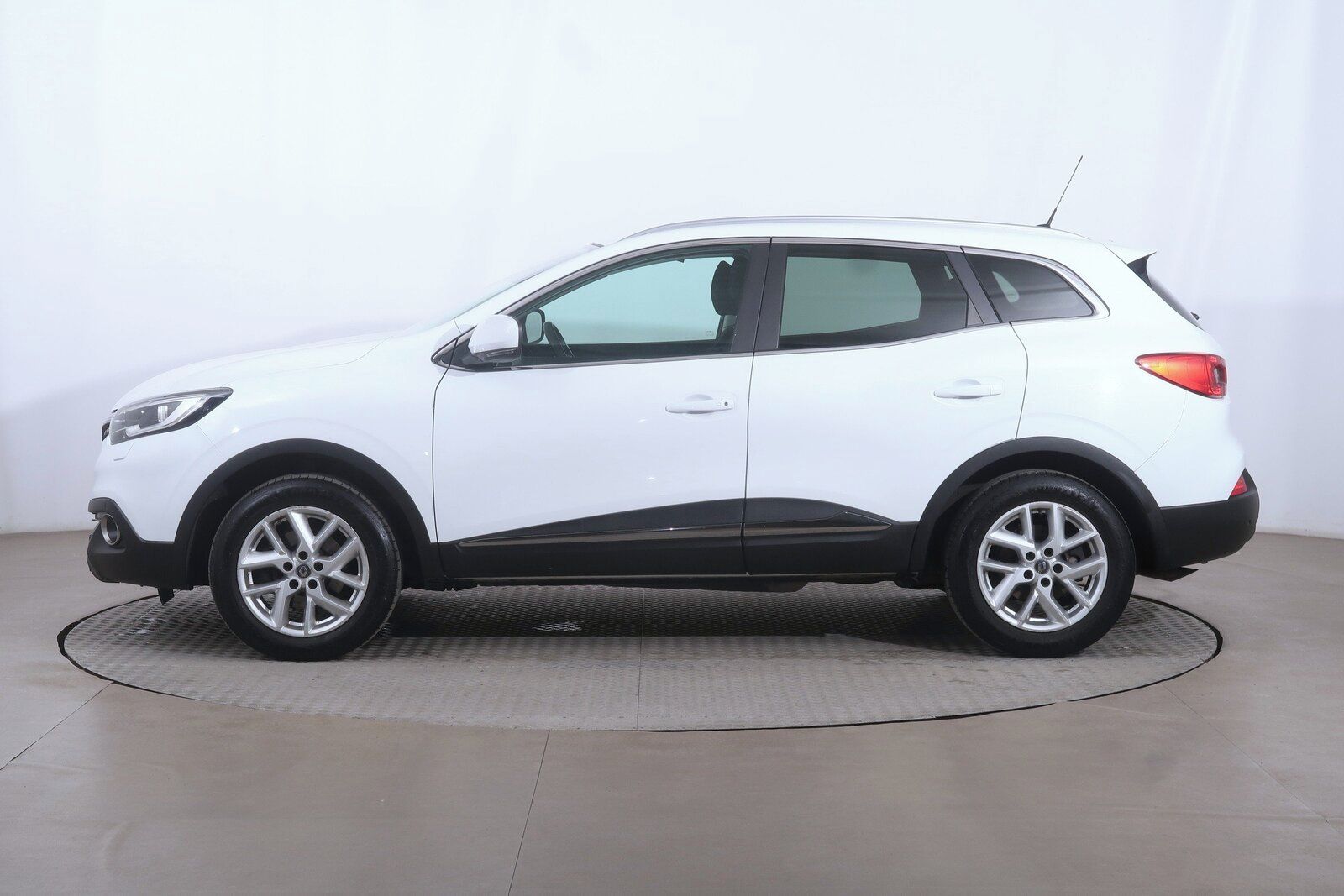 Renault Kadjar, 1.2 TCe, Intens, Serv.kniha - fotka 3