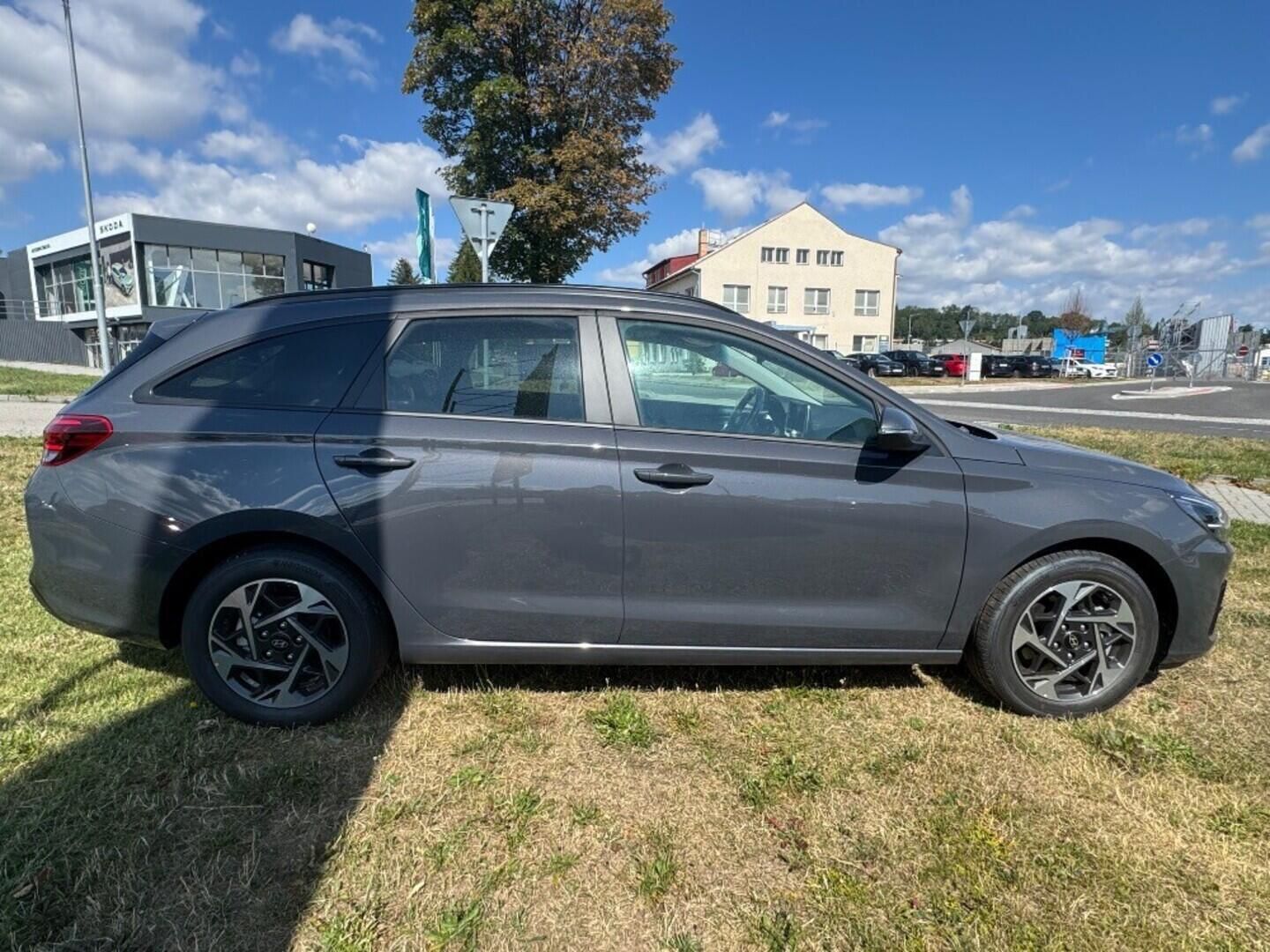 Hyundai i30, WG PD PE GO Czech! 1,6 T-GDI 1 - fotka 6