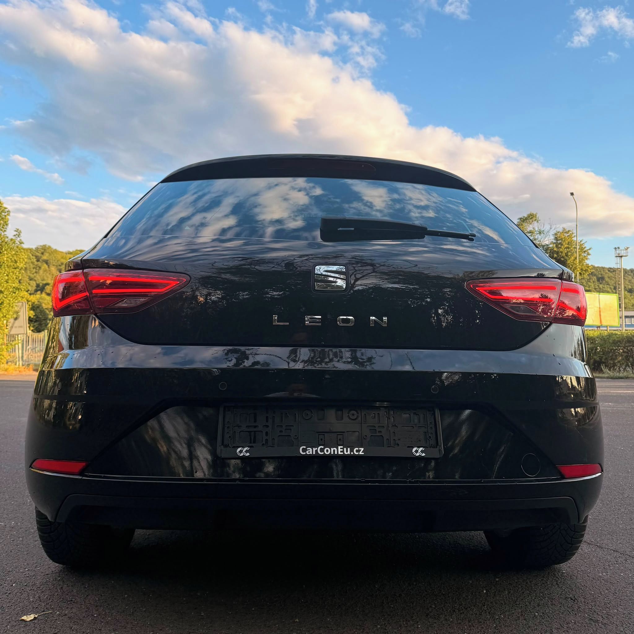 Seat Leon, STYLE facelift 2017 1.2TSI 81 - fotka 6