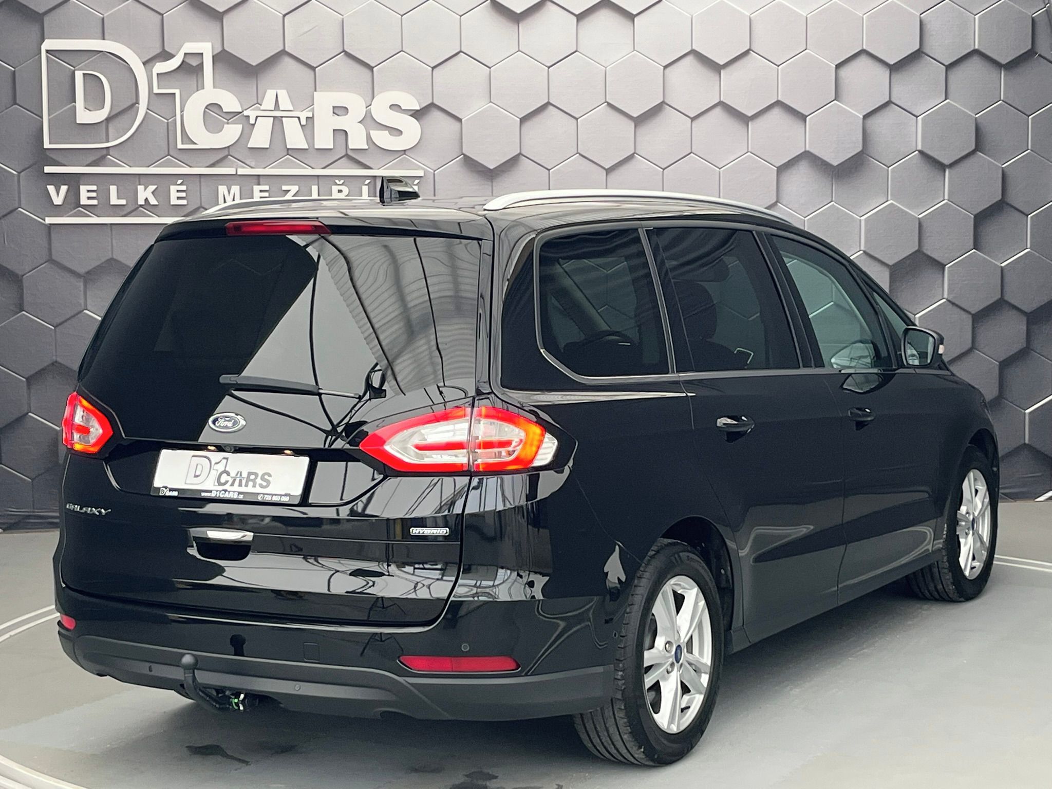 Ford Galaxy, 2.5 Duratec FHEV TITANIUM - fotka 4