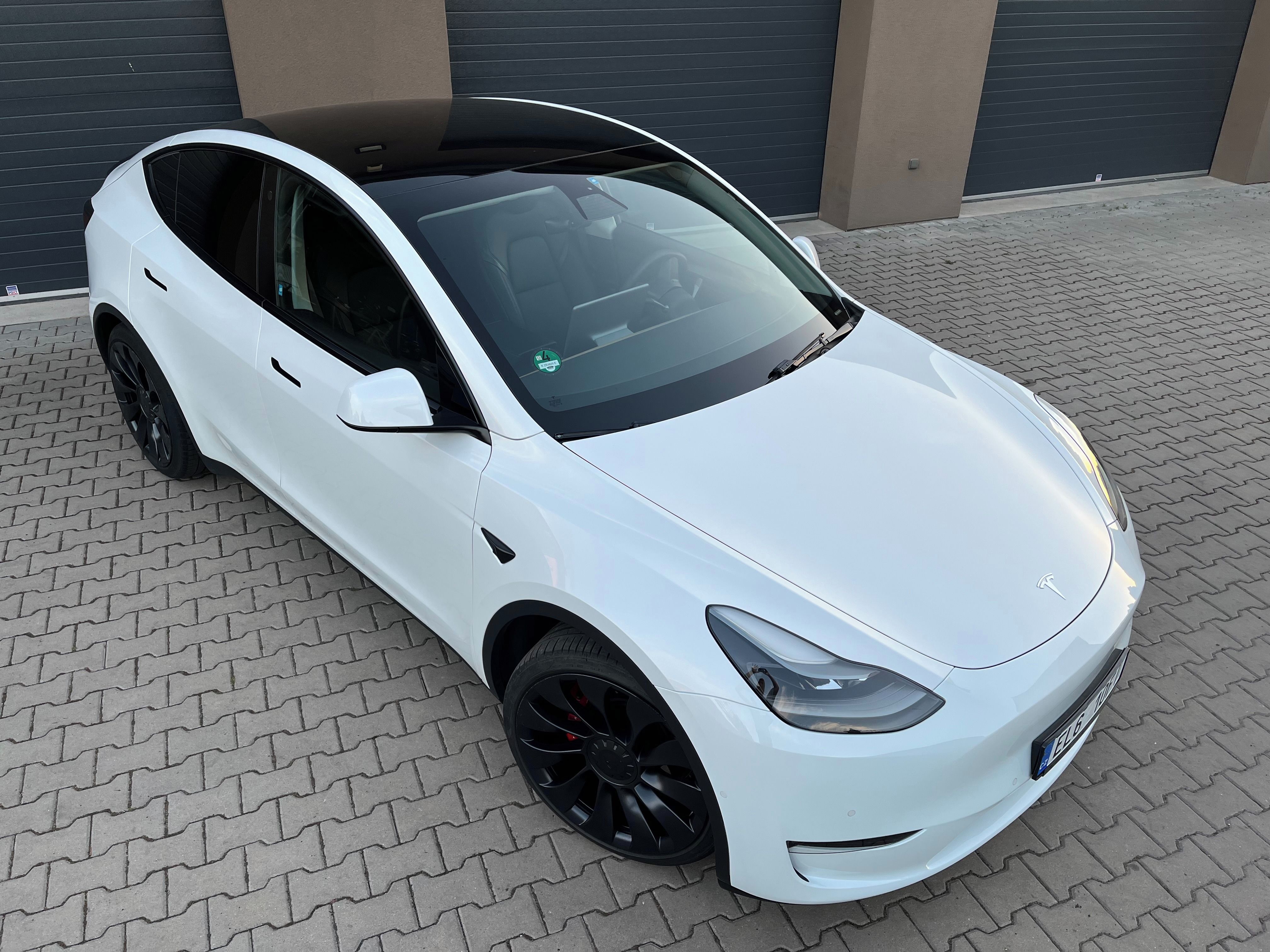 Tesla Model Y, PERFORMANCE 393 Kw ,RYZEN,DPH - fotka 3
