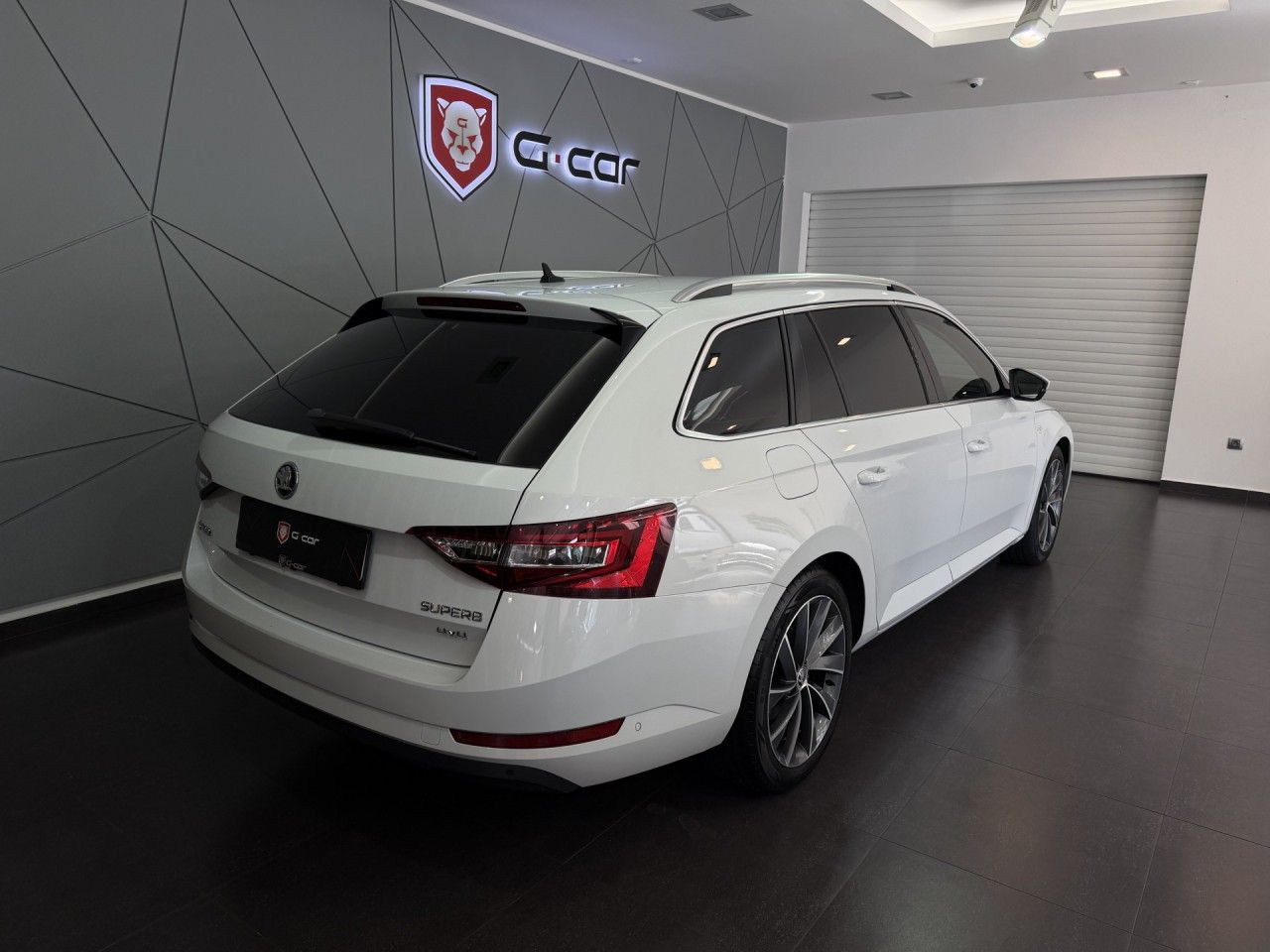 Škoda Superb, kombi 2.0TDI 140kW 4x4 L&K - fotka 5