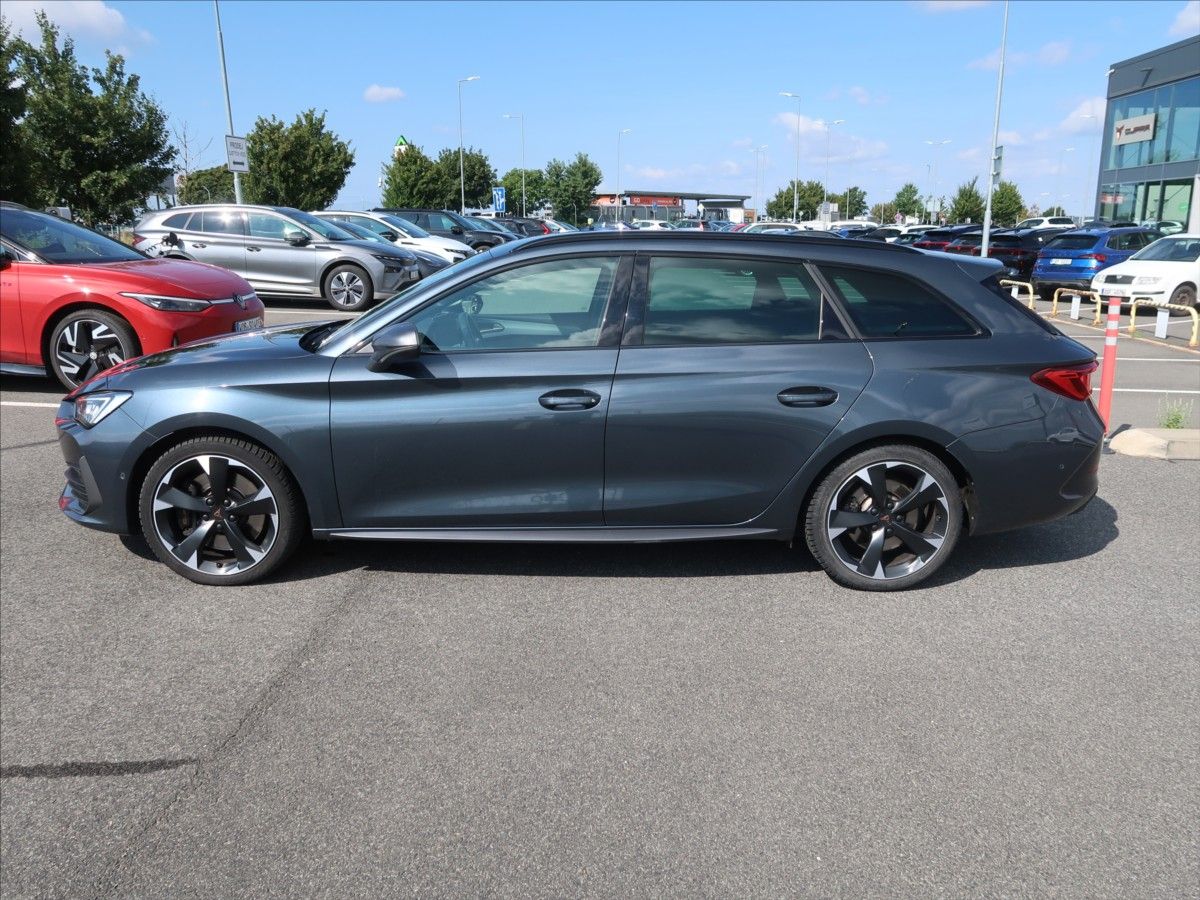 Cupra Leon, 2,0 TSi DSG 180kW ČR 1.majitel - fotka 3
