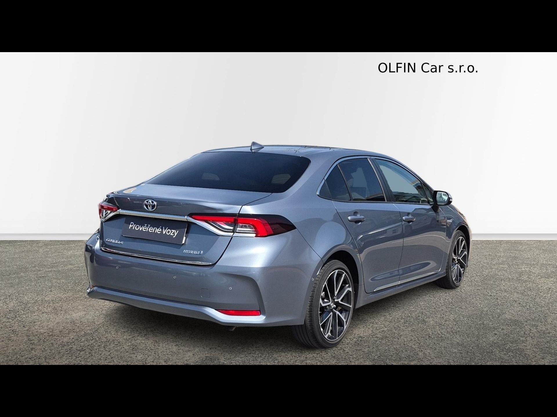 Toyota Corolla, Executive 1.8 Hybrid - fotka 2