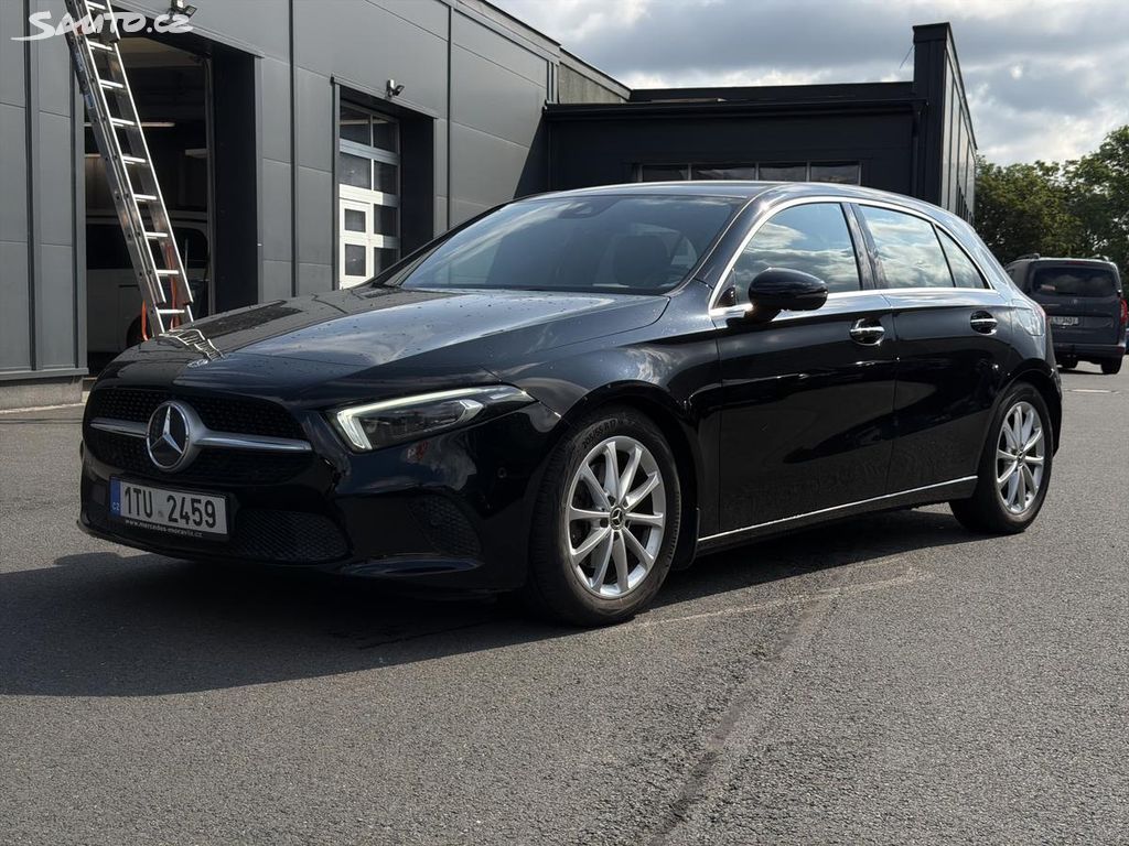 Mercedes-Benz Třídy A, A 200