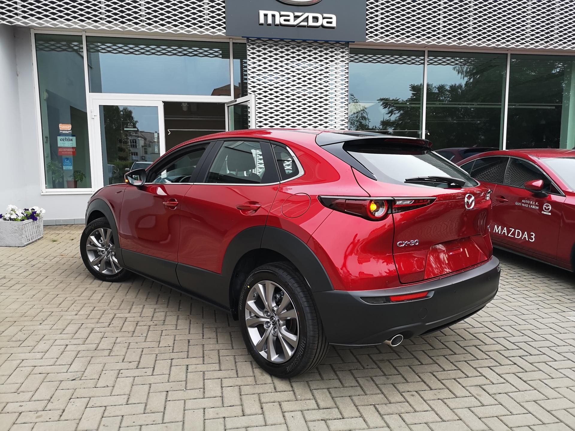 Mazda CX-30, 2.5i CentreLine M/T - fotka 3