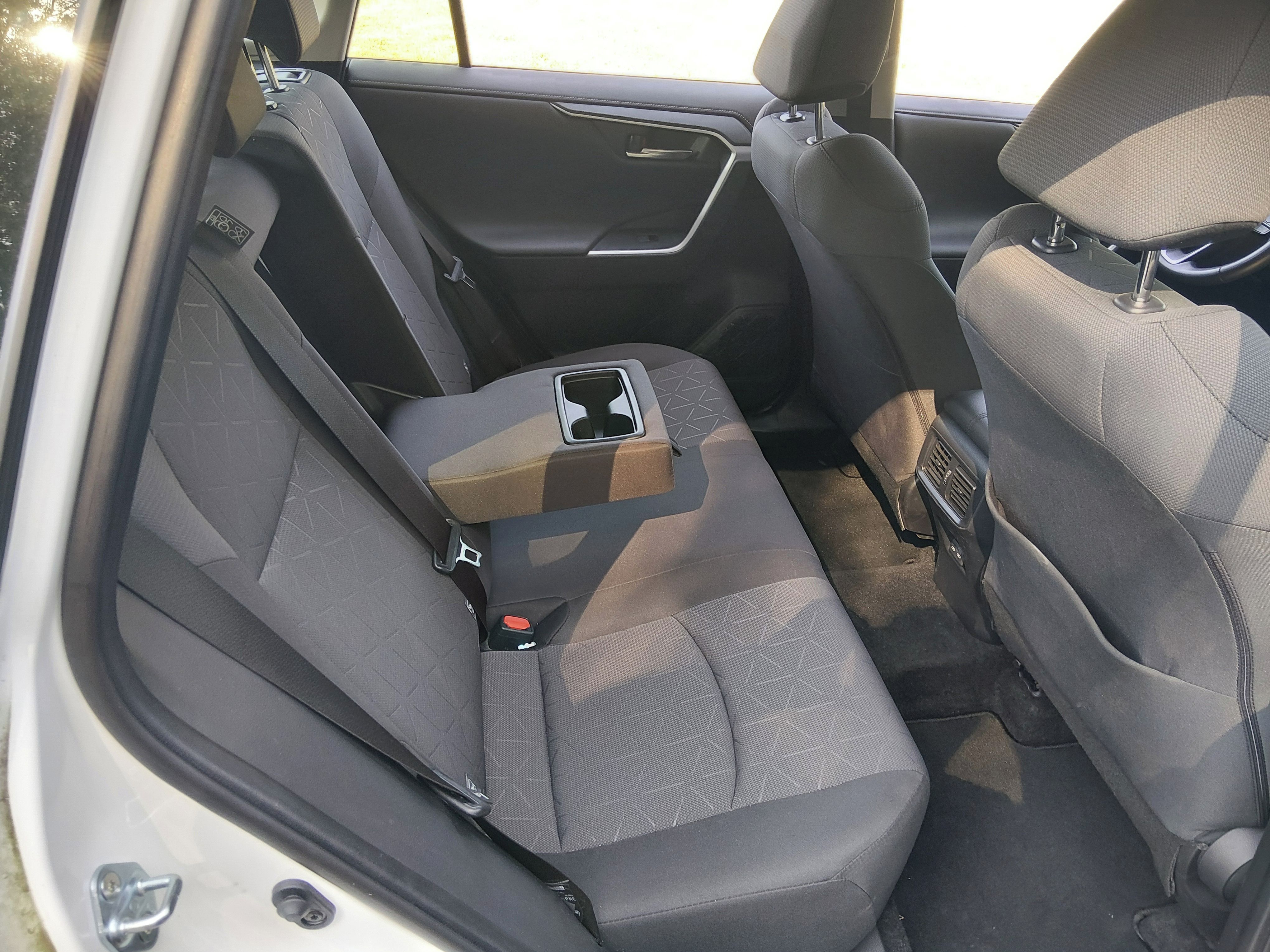 Toyota Rav4, 2.0 VVT-i ,,najeto 25.000" - fotka 5