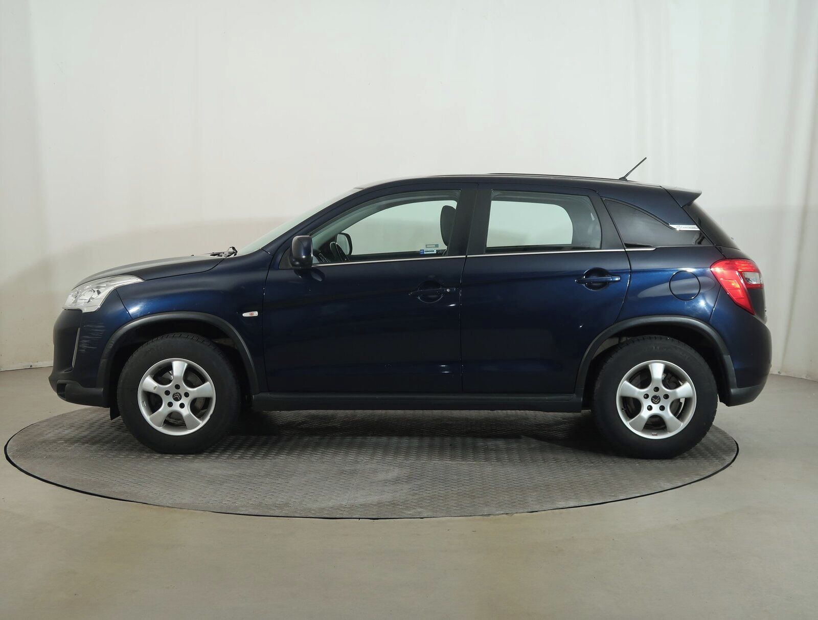 Citroën C4 Aircross, 1.6 HDi, 4X4, Serv.kniha - fotka 3