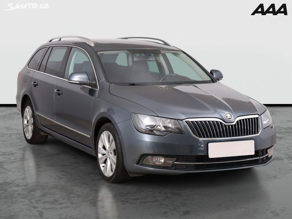 Škoda Superb, 2.0 TDI, Kůže, Navi