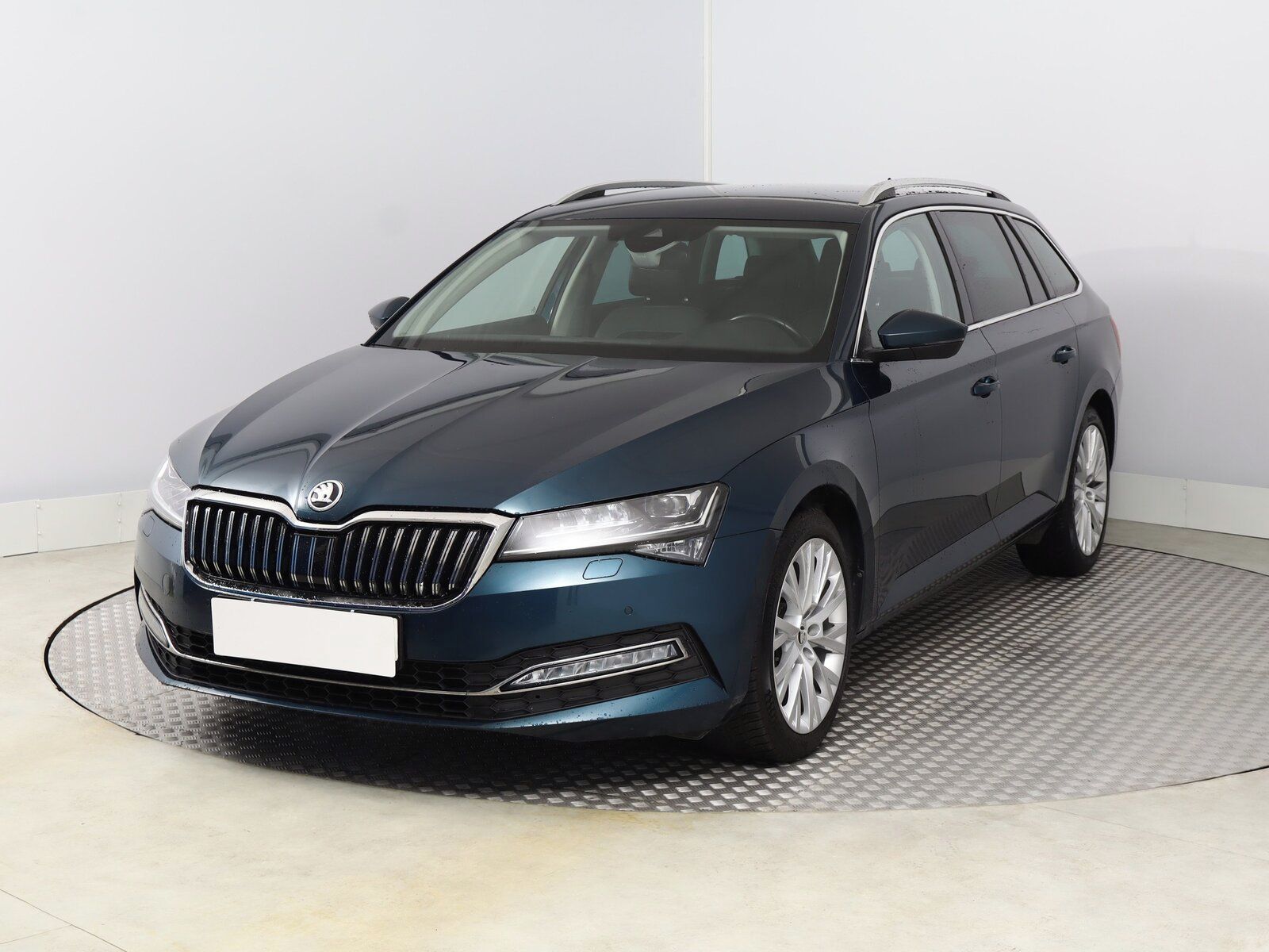 Škoda Superb, 2.0 TDI, Style, Automat - fotka 2