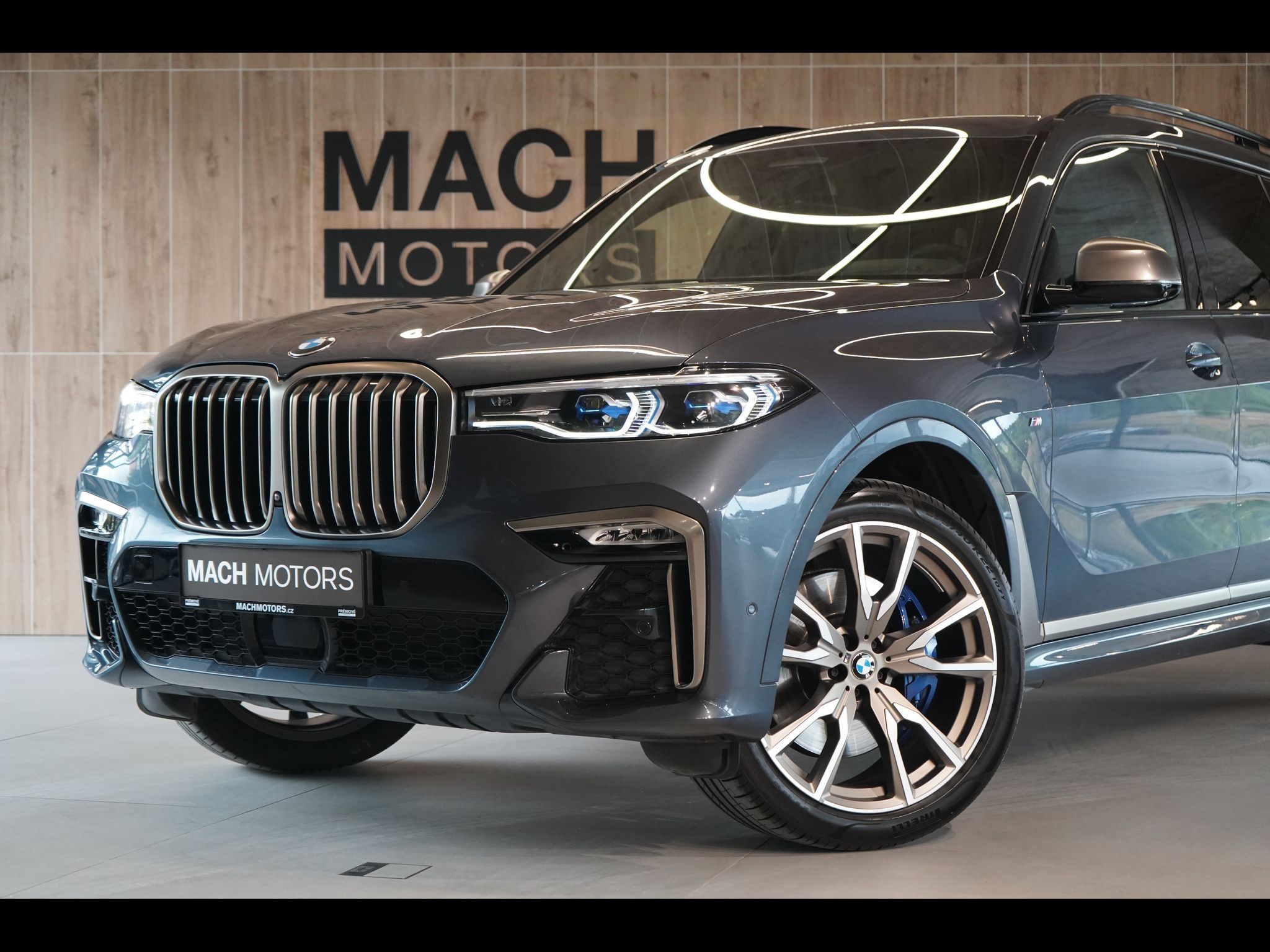 BMW X7, M50i xD, Executive Drive Pro - fotka 2