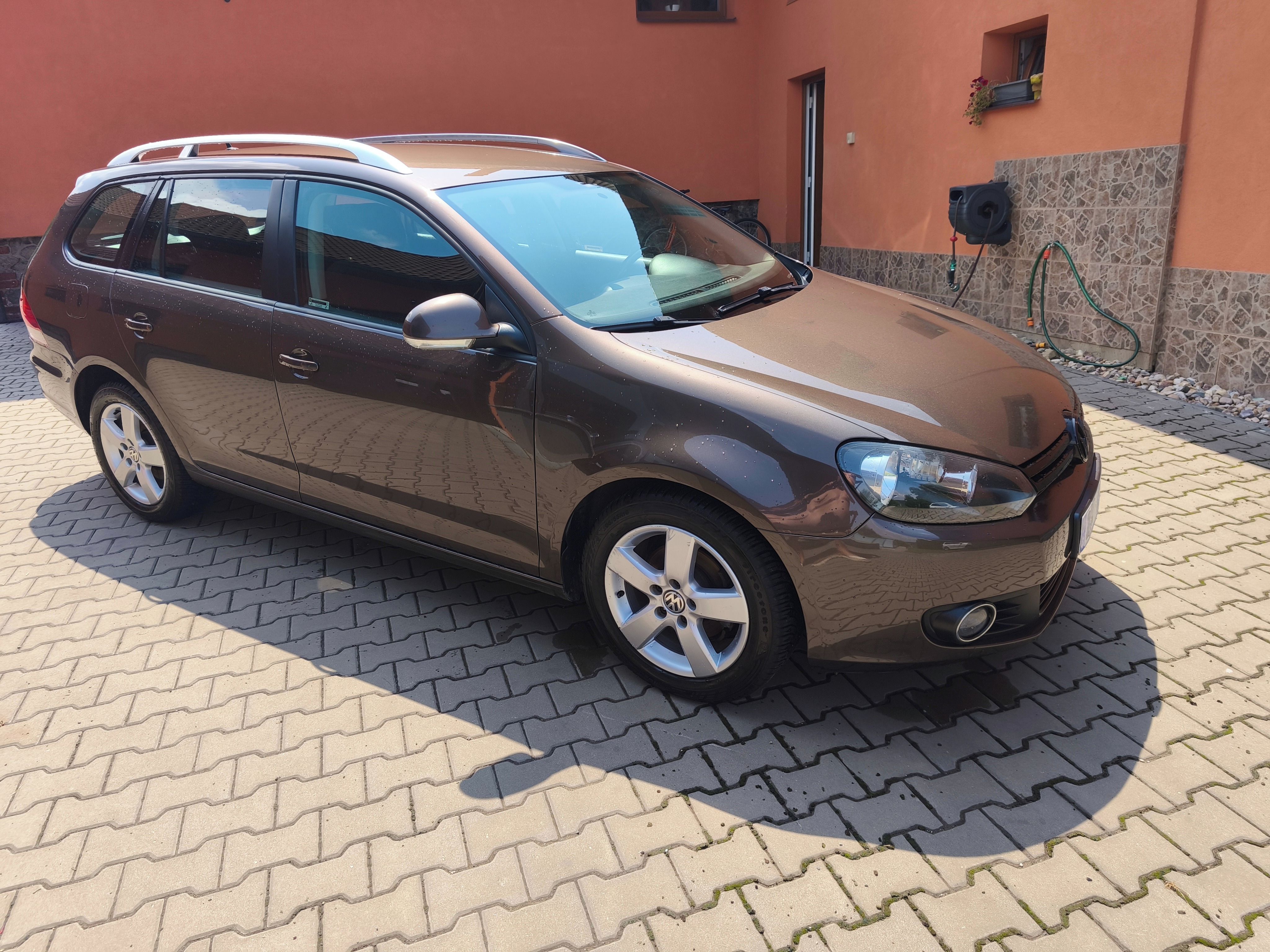 Volkswagen Golf Variant, 1.6tdi 77kw. - fotka 2