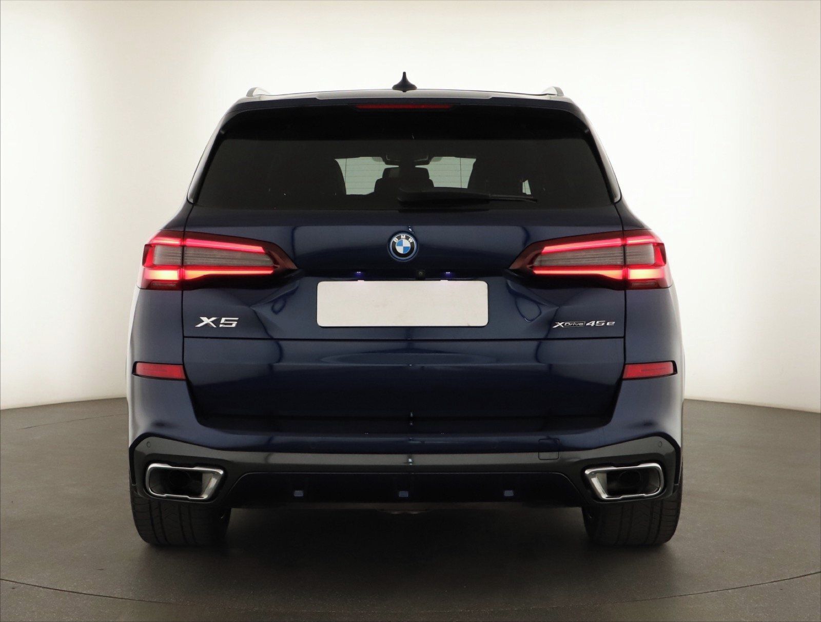 BMW X5, xDrive45e iPerf. - fotka 4