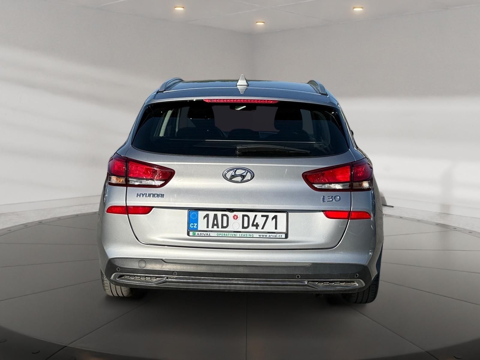 Hyundai i30, COMFORT 1.5T MHEV 118kW CZ DPH - fotka 5
