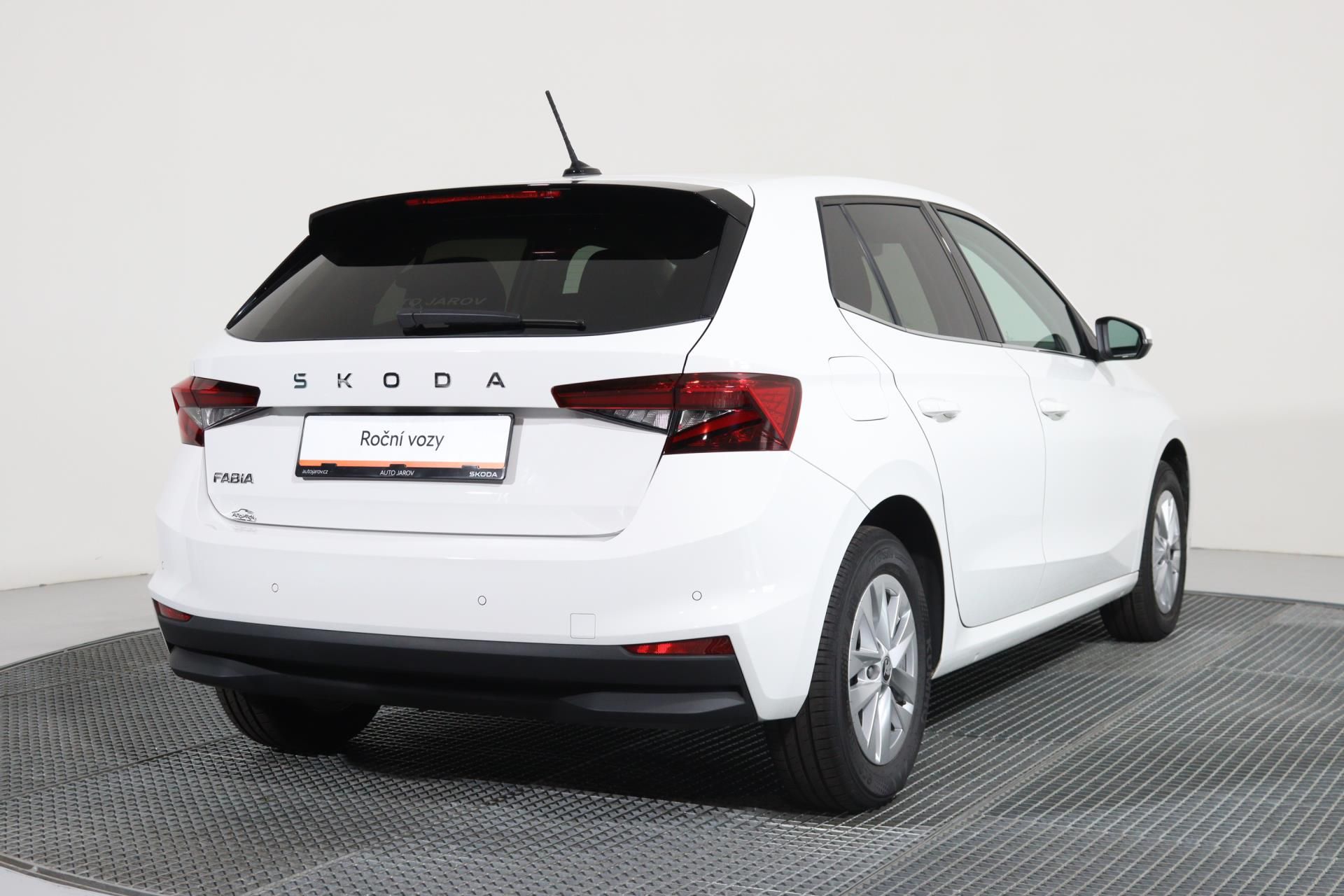 Škoda Fabia, Top Selection 1,0 TSI 70 kW - fotka 3