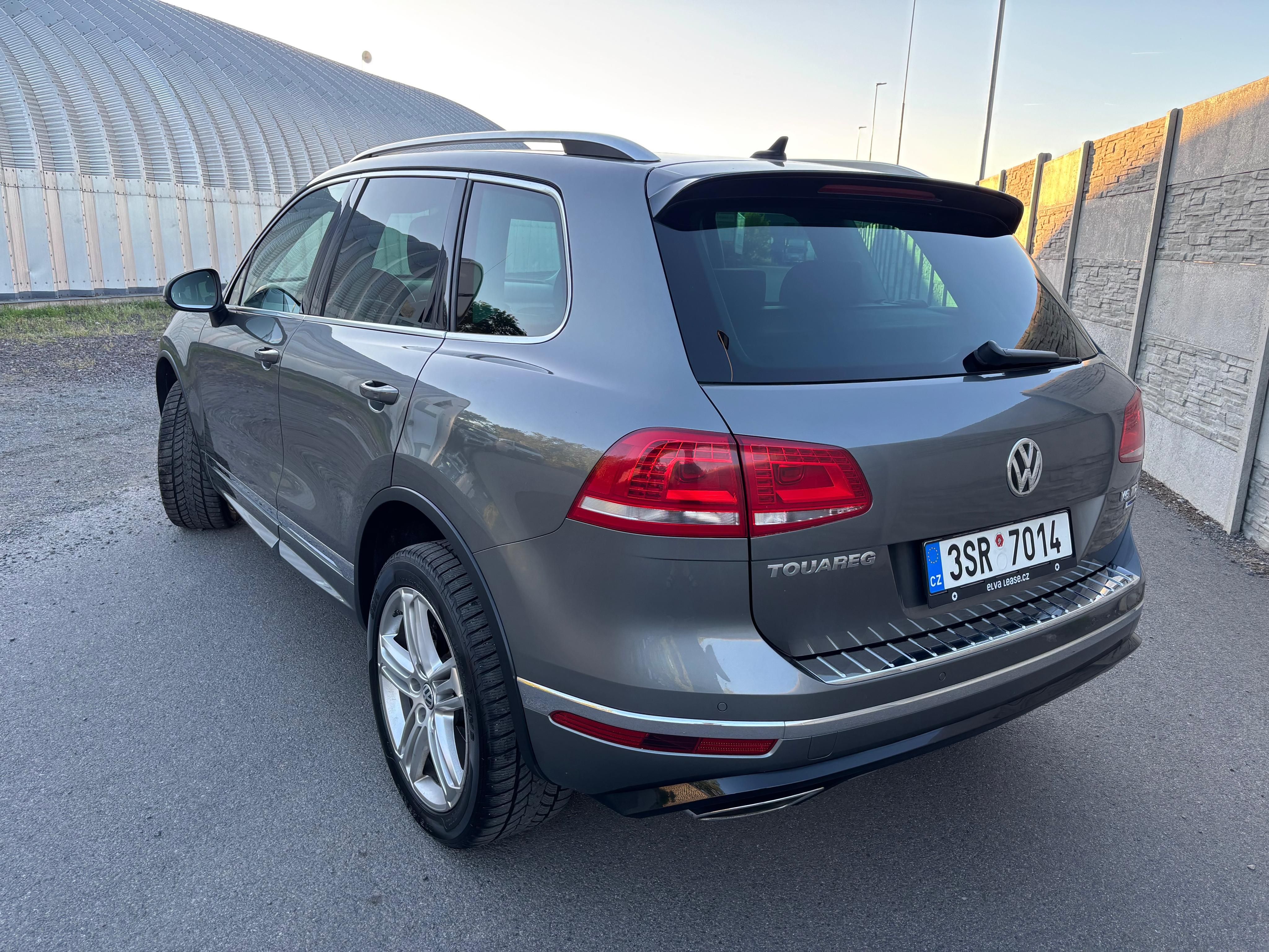 Volkswagen Touareg, R-line 3.0TDI 193KW MĚCHY DPH - fotka 3