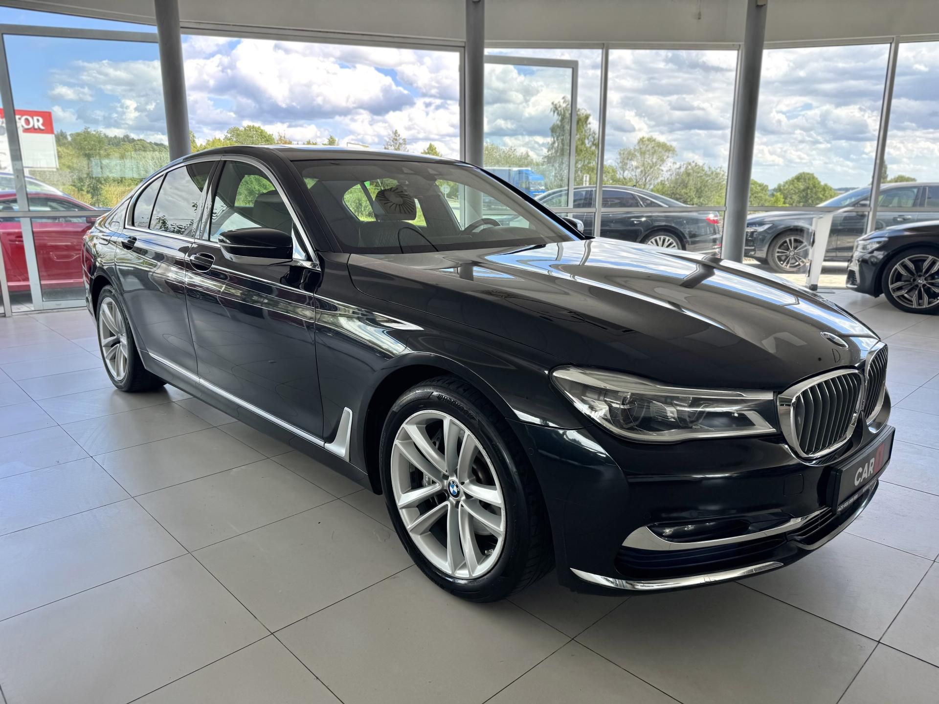 BMW Řada 7, 730d xDrive*Dověry*360°Kam*DPH - fotka 4