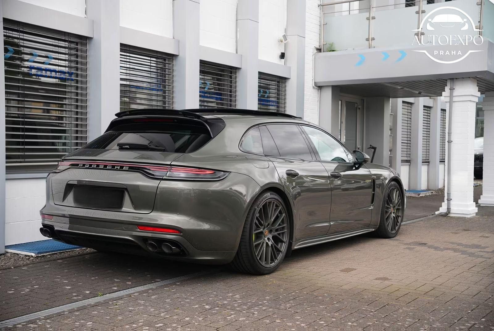 Porsche Panamera, 4 E-Hybrid Sport Turismo Sport - fotka 6