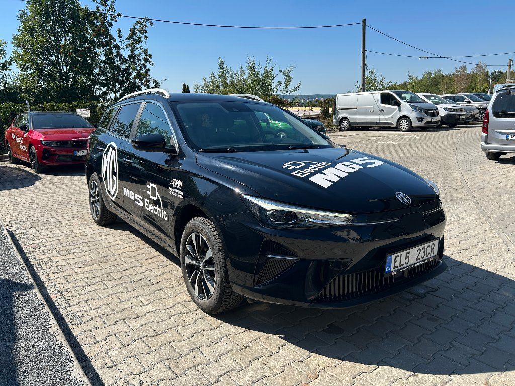 MG MG5, Excite 115kw, 61kWh - fotka 5