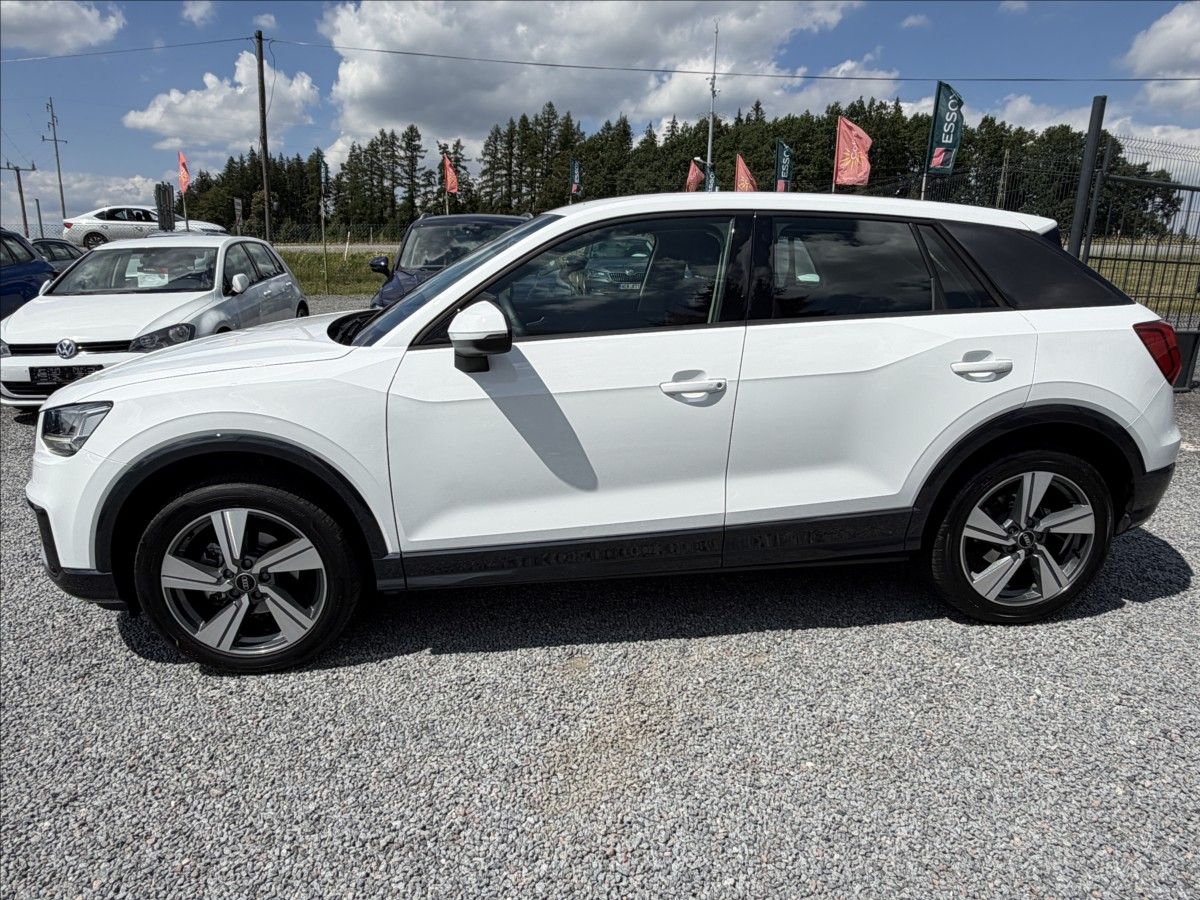 Audi Q2, 1,5   TFSi 35 Admired S-tronic - fotka 4