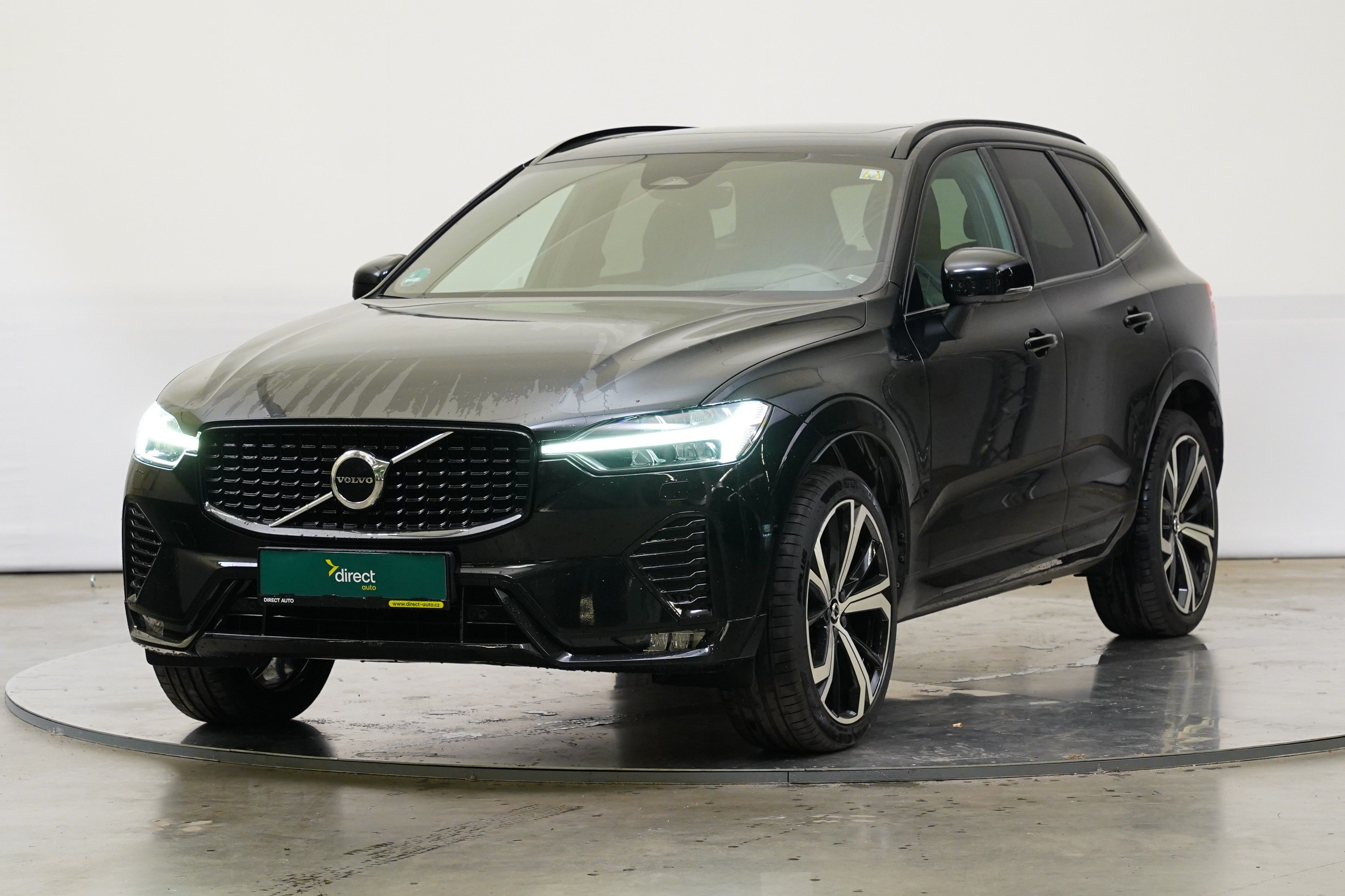 Volvo XC60, B4 145 kW AWD R-Design