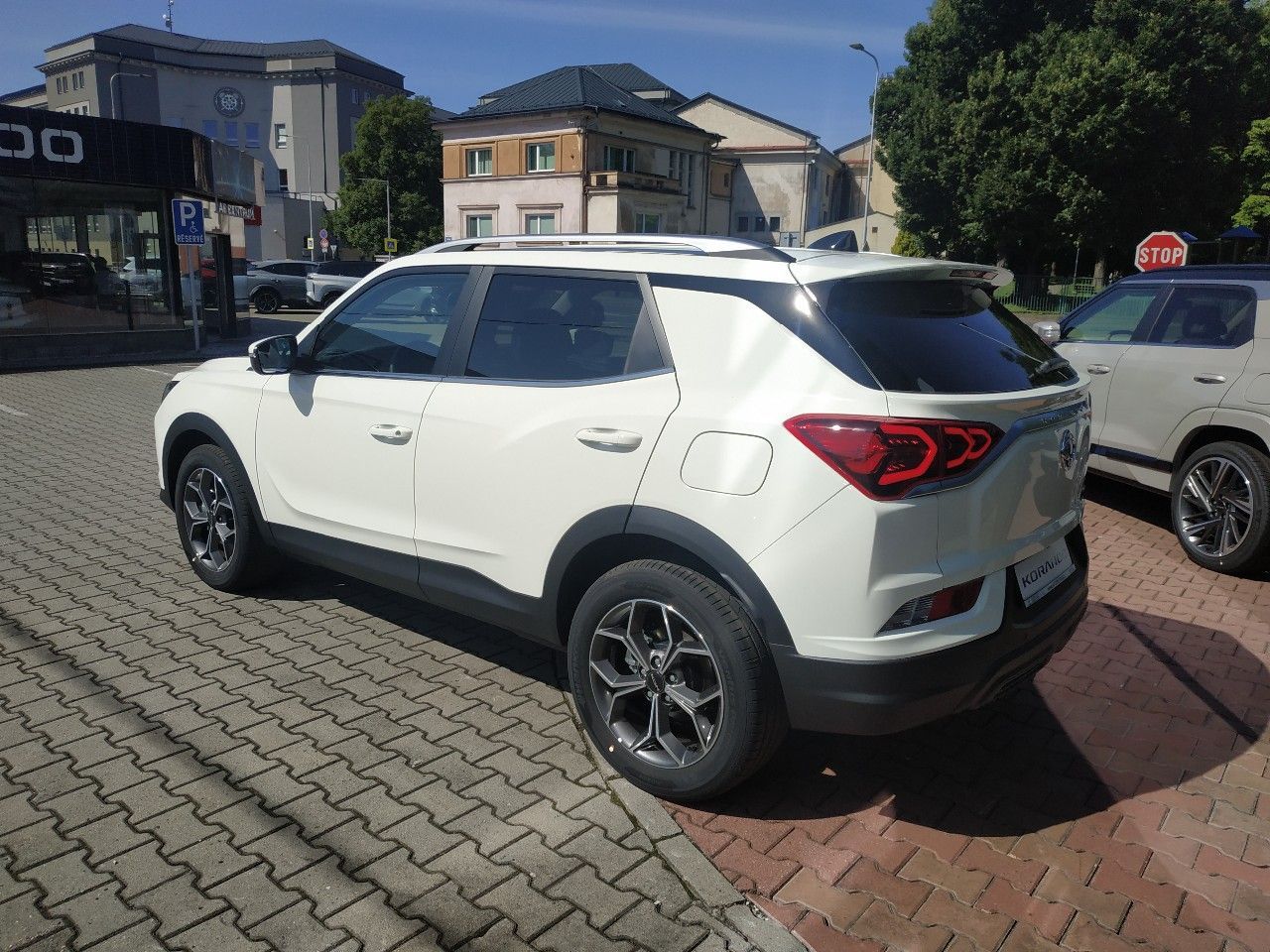 KGM Korando, 1.5T, Style+2WD,AT,SKLADEM - fotka 6