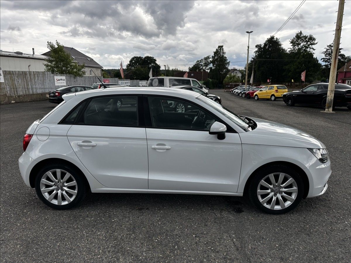 Audi A1, 1,4 TFSI-90kW-  Sportback - fotka 6