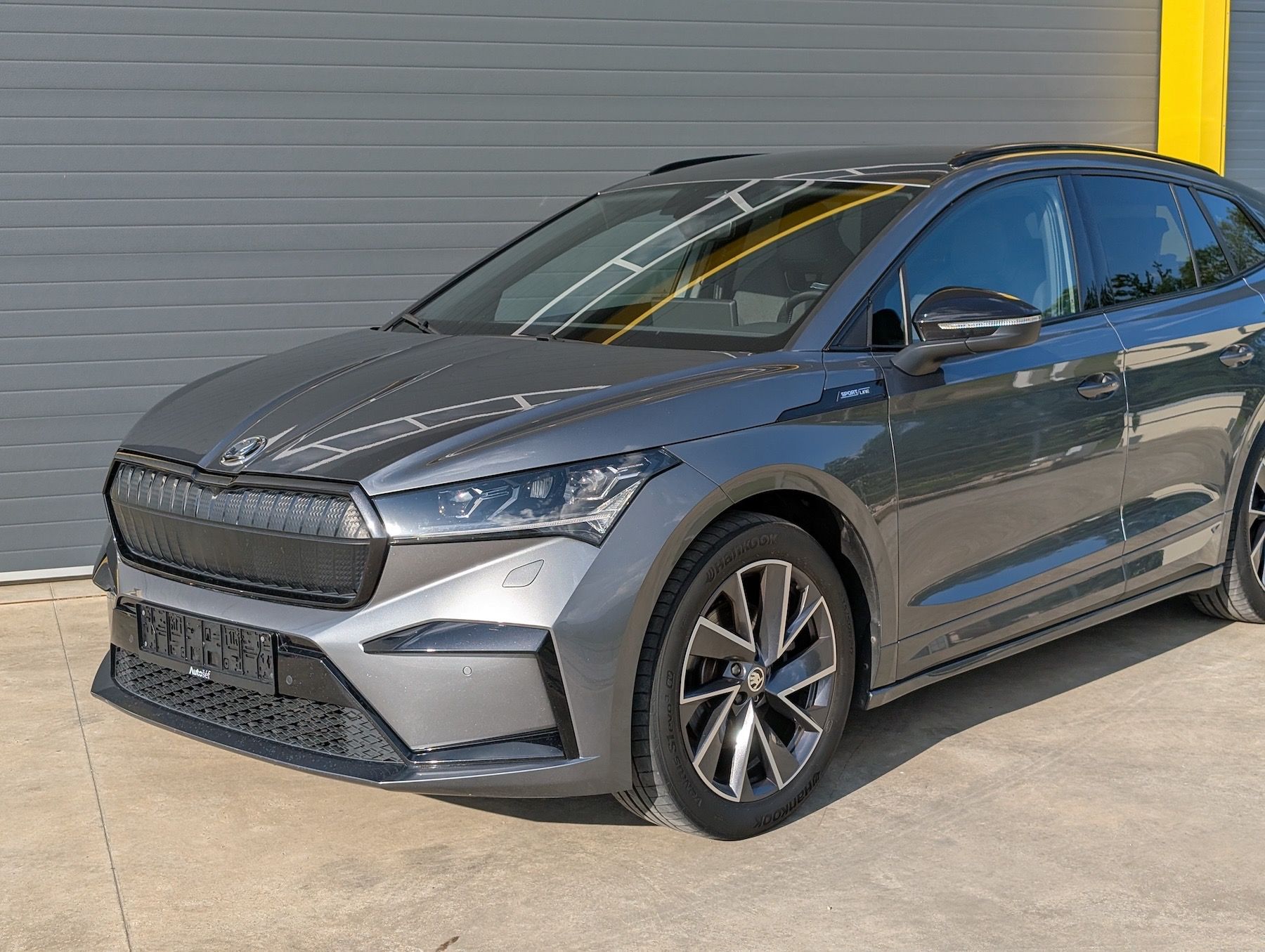 Škoda Enyaq, Sportline, Keyless, Tažné, 92% - fotka 4
