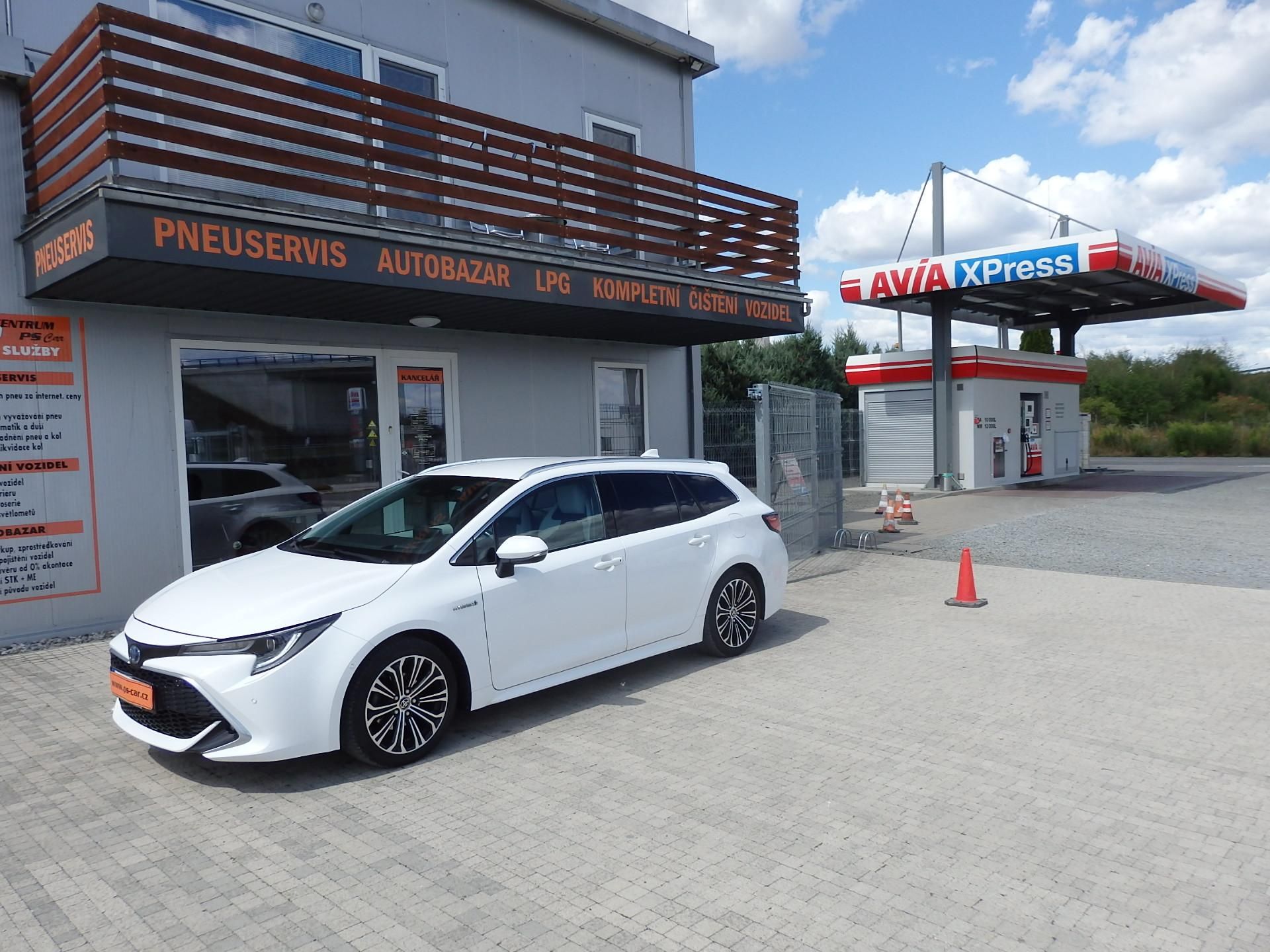Toyota Corolla, 1.8i HYBRID + LPG